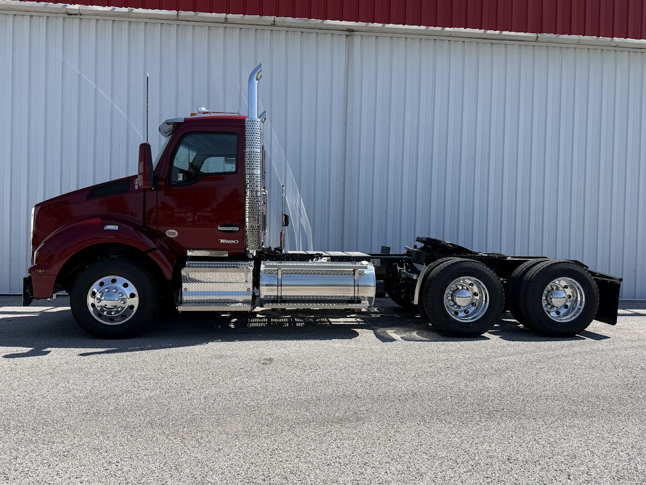 2026 KENWORTH T880 - image 2 of 6