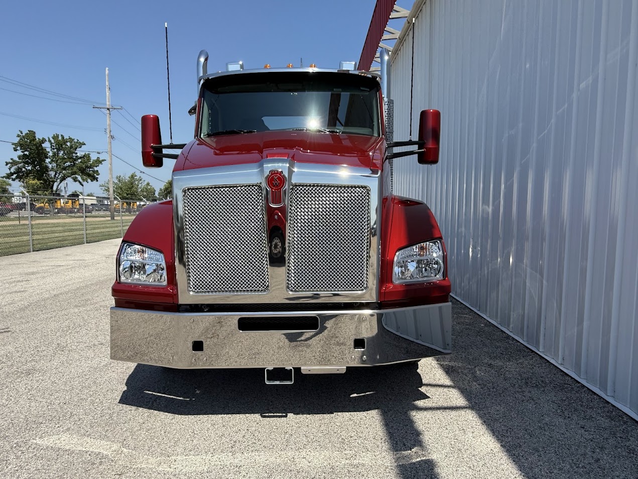 2026 KENWORTH T880 - image 3 of 6