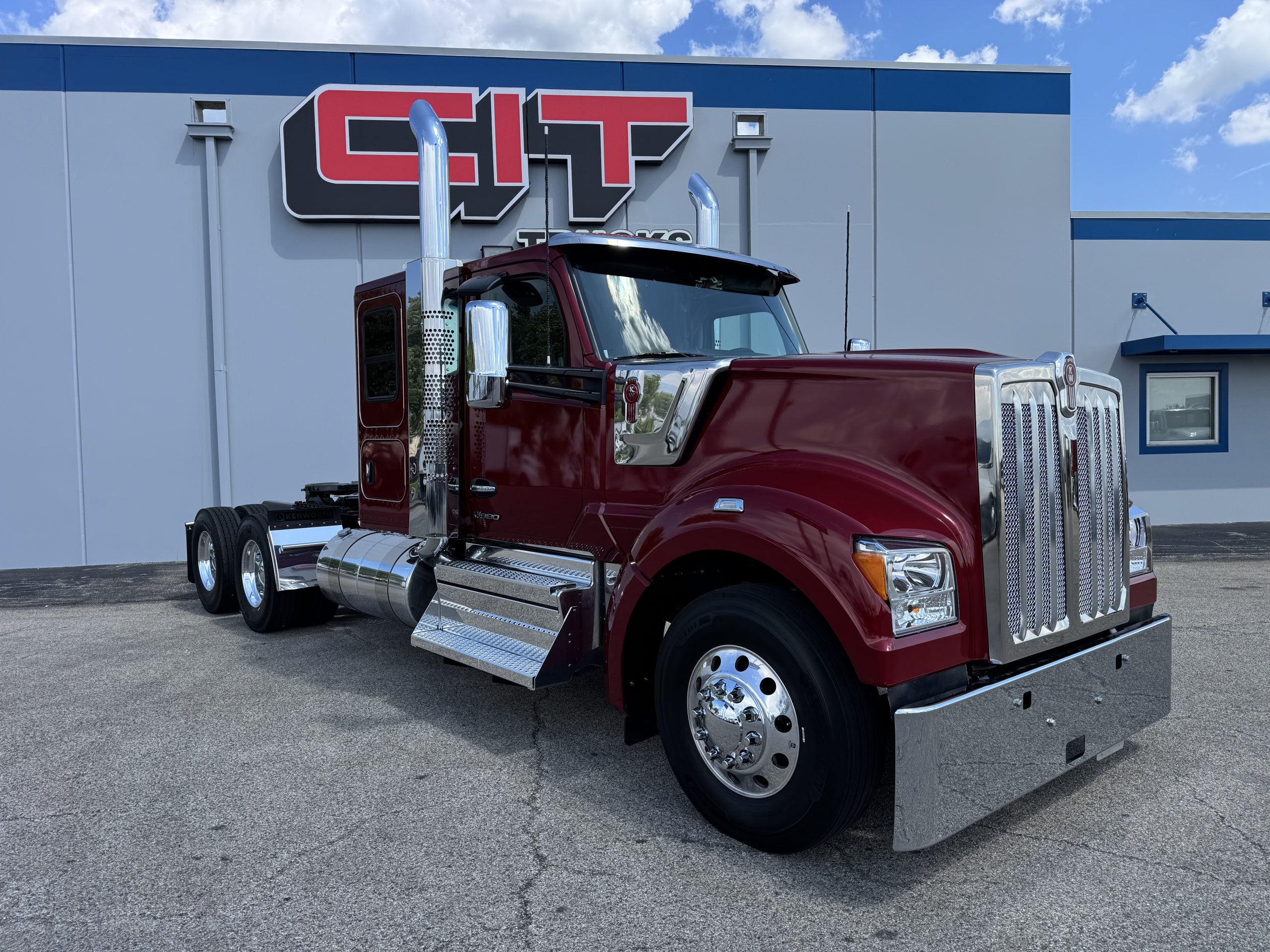 2026 KENWORTH W990 - image 3 of 6