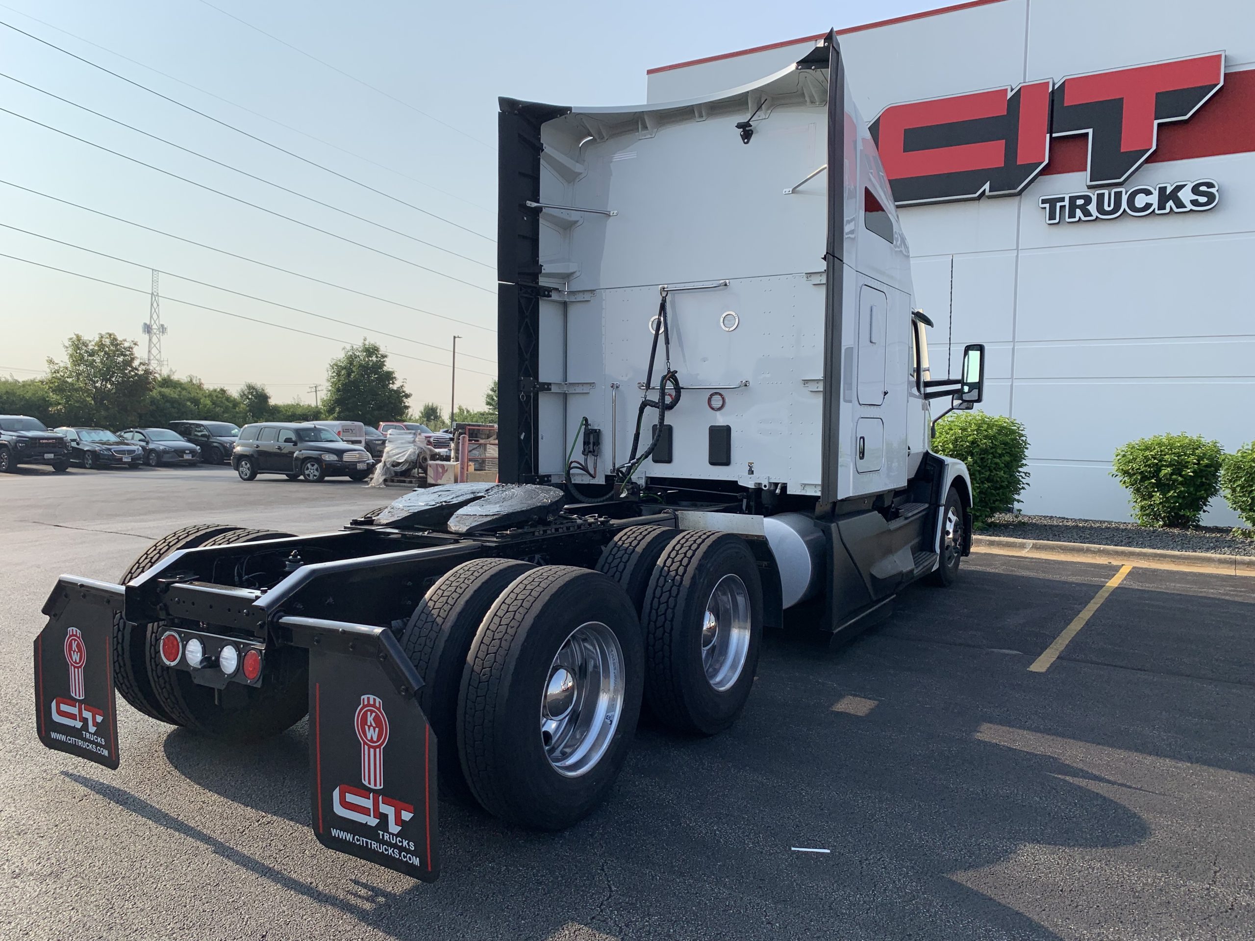 2023 KENWORTH T680 - image 5 of 6