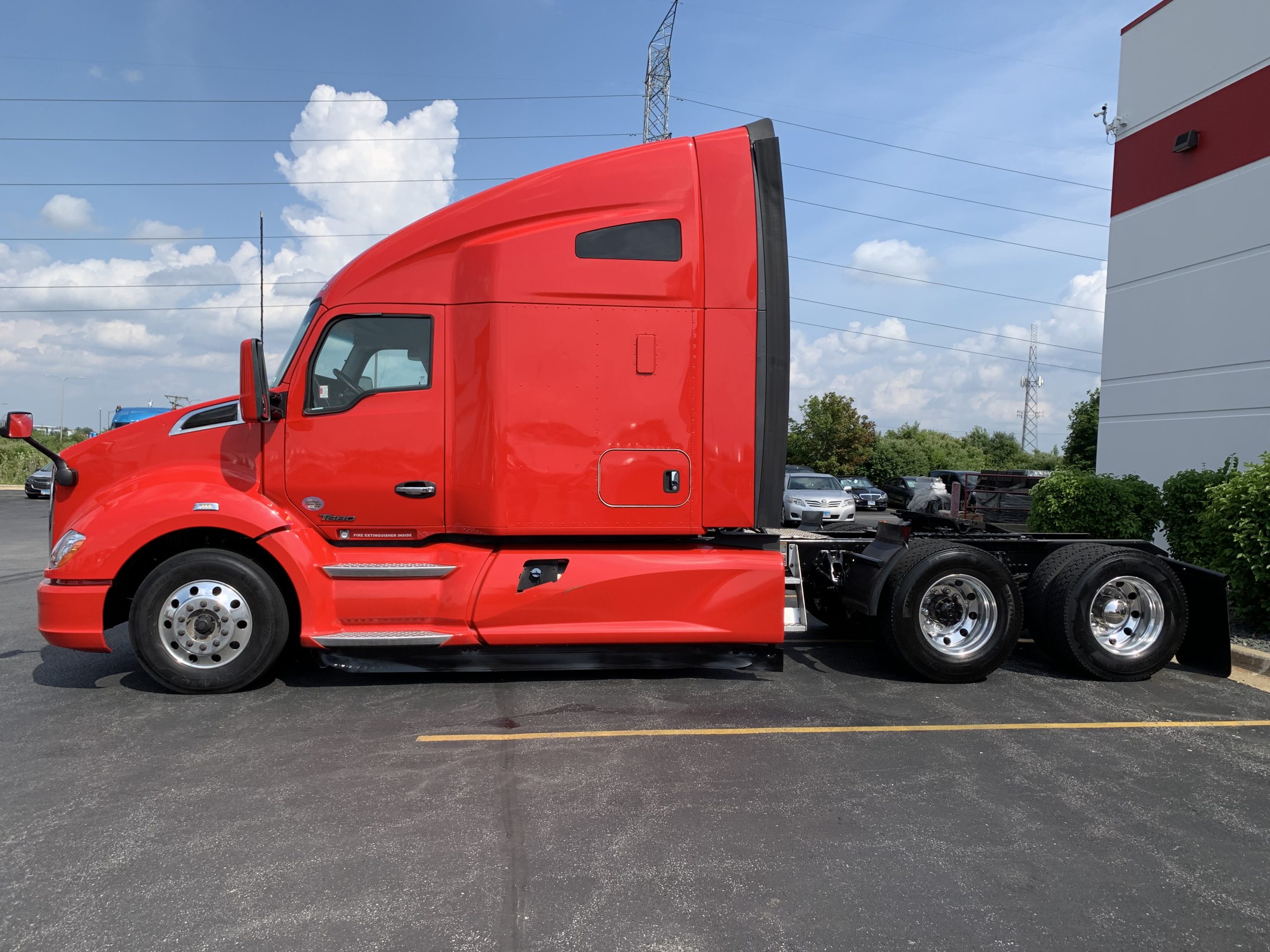2020 KENWORTH T680 - image 5 of 6
