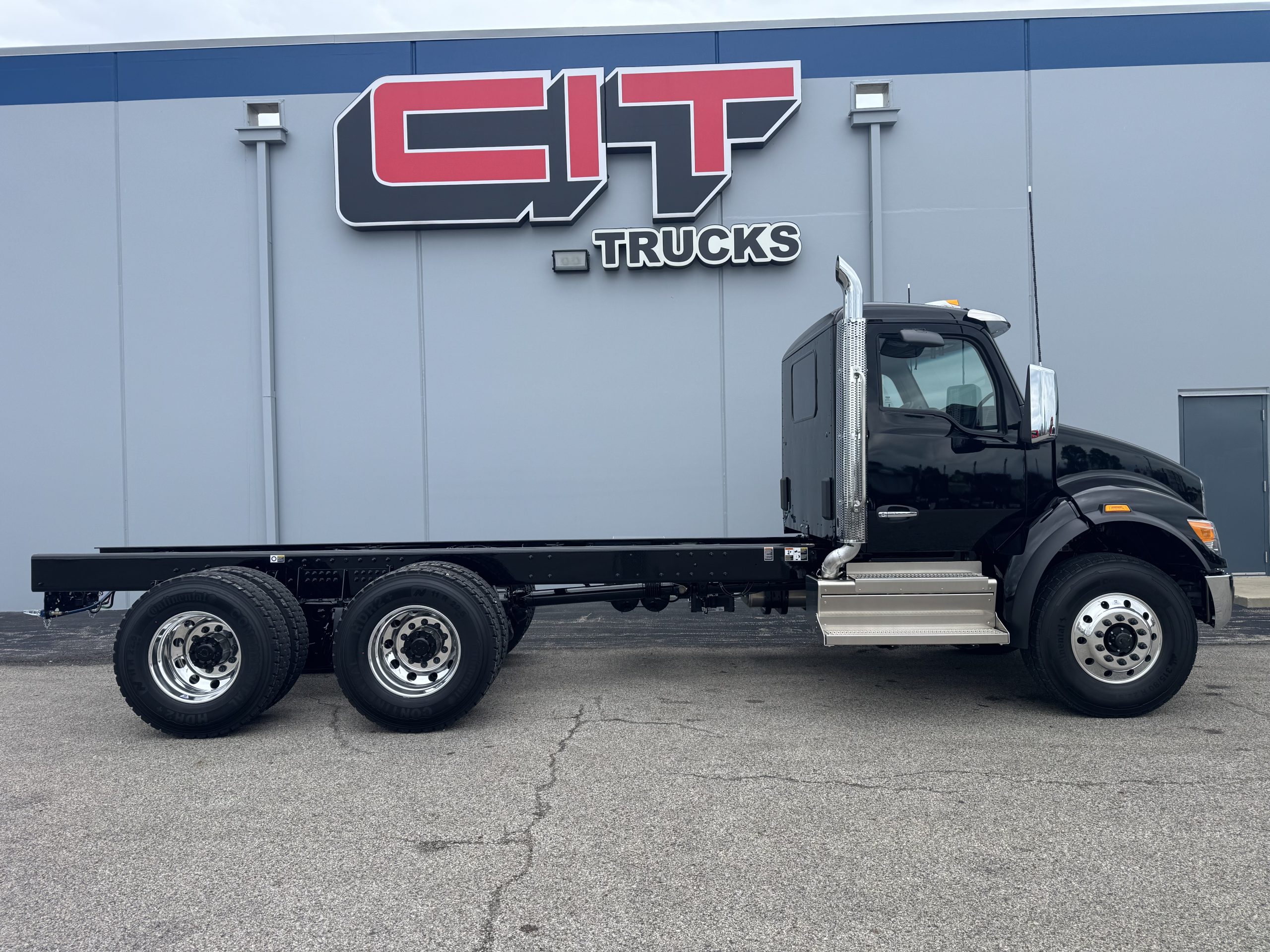2026 KENWORTH T480 - image 4 of 6
