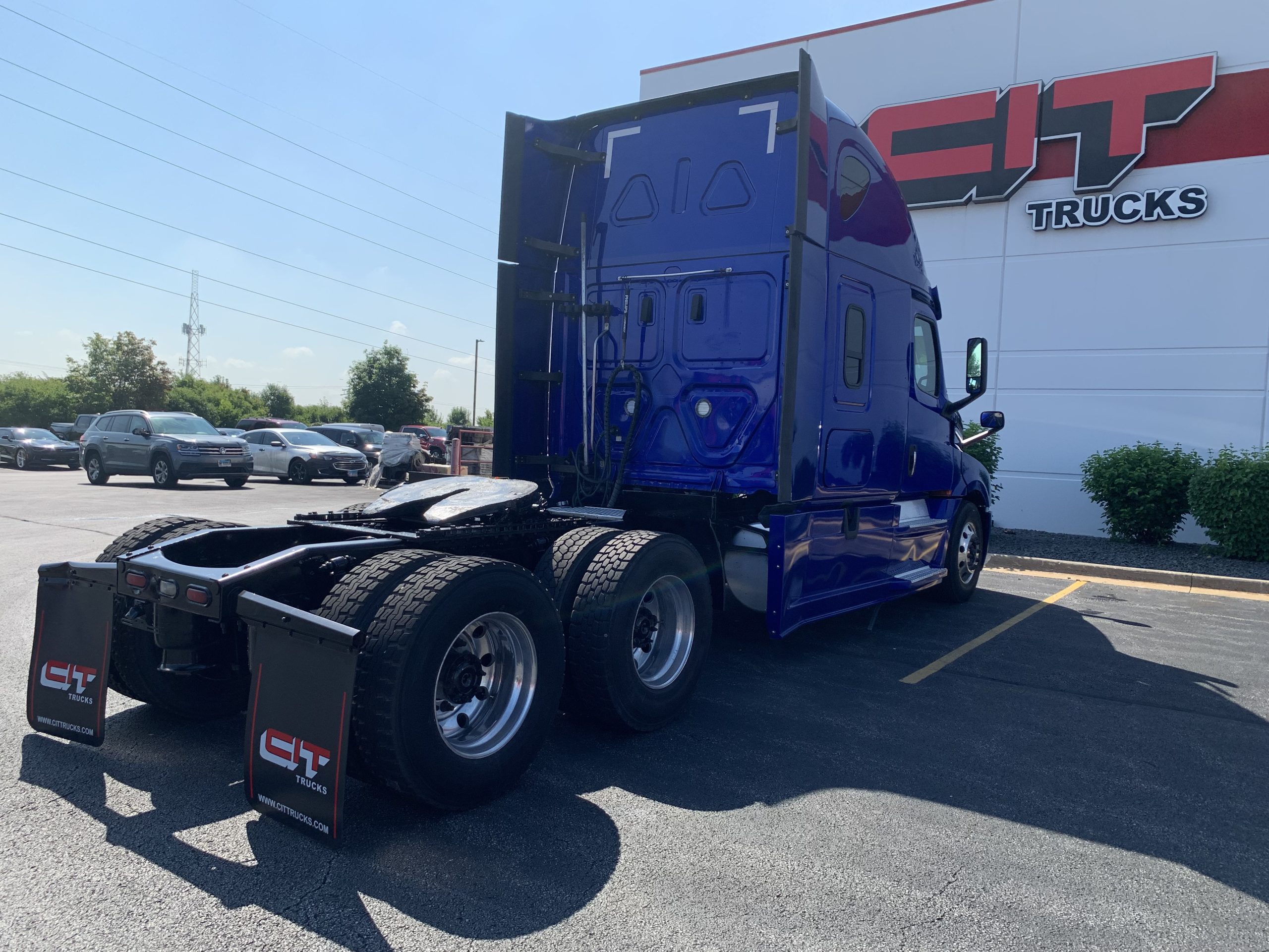 2020 FREIGHTLINER CASCADIA - image 5 of 6