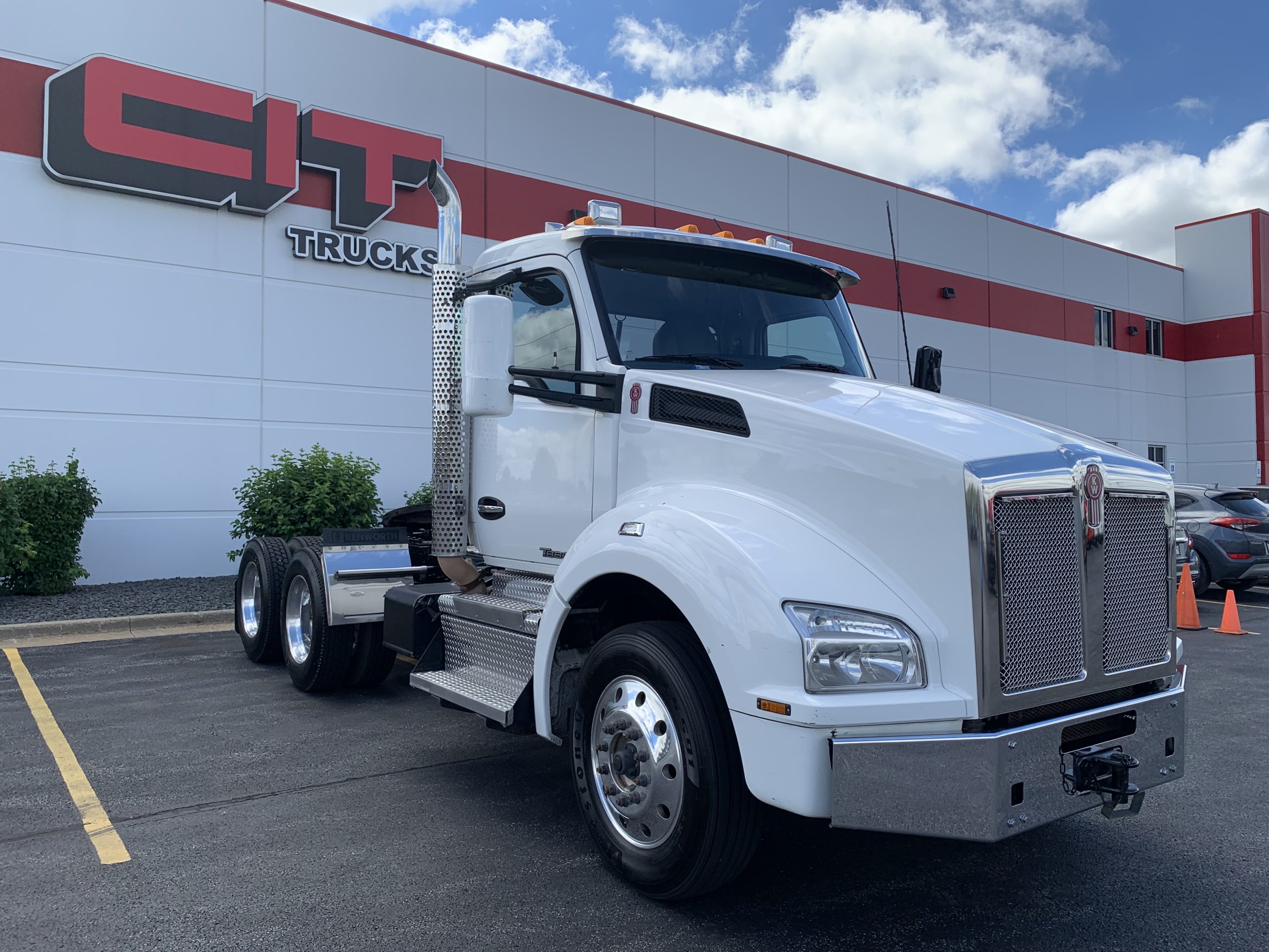 2022 KENWORTH T880 - image 3 of 6
