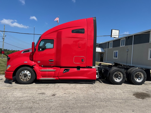 2022 KENWORTH T680 - image 3 of 6