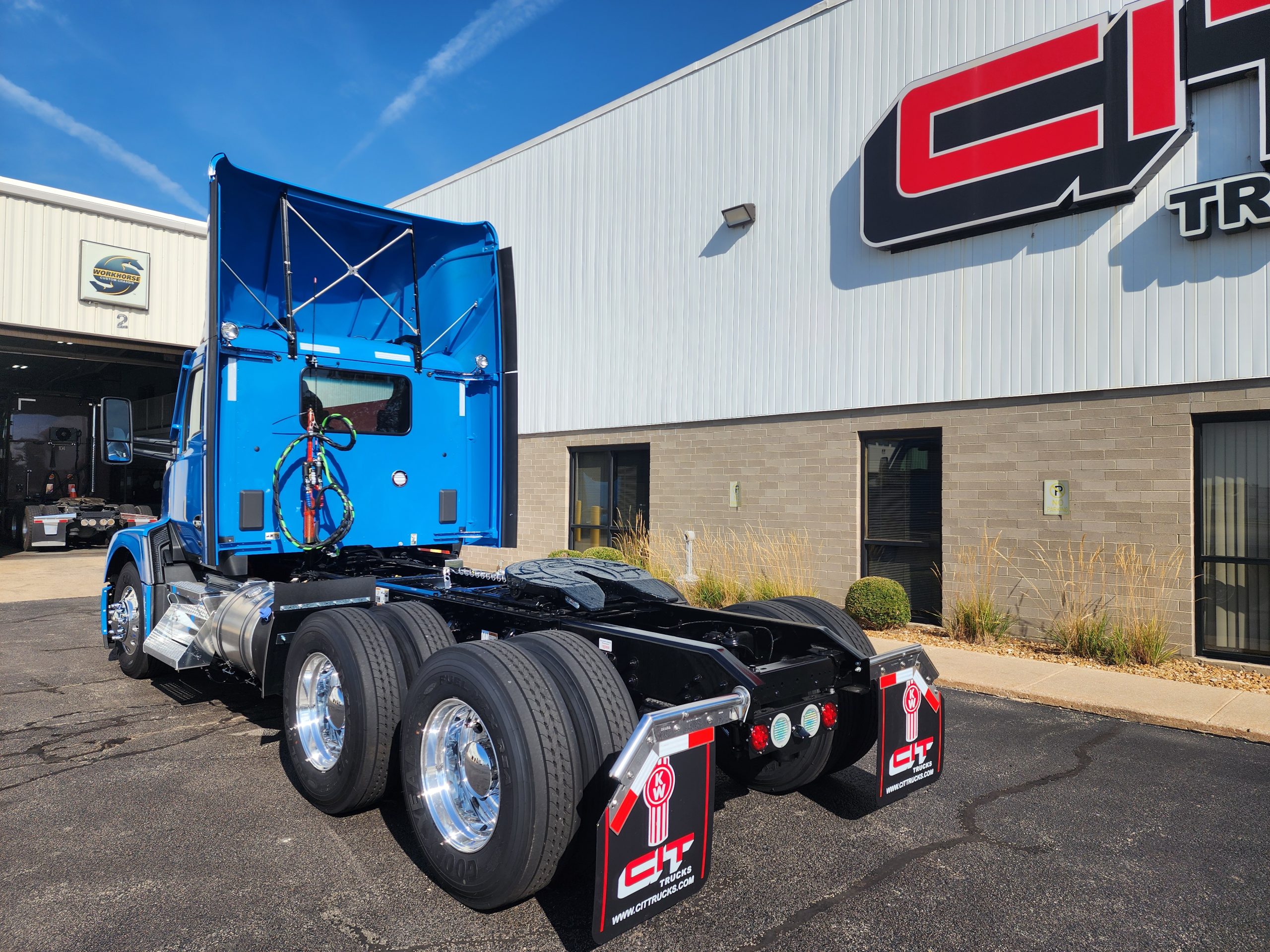 2026 KENWORTH T680 - image 6 of 6