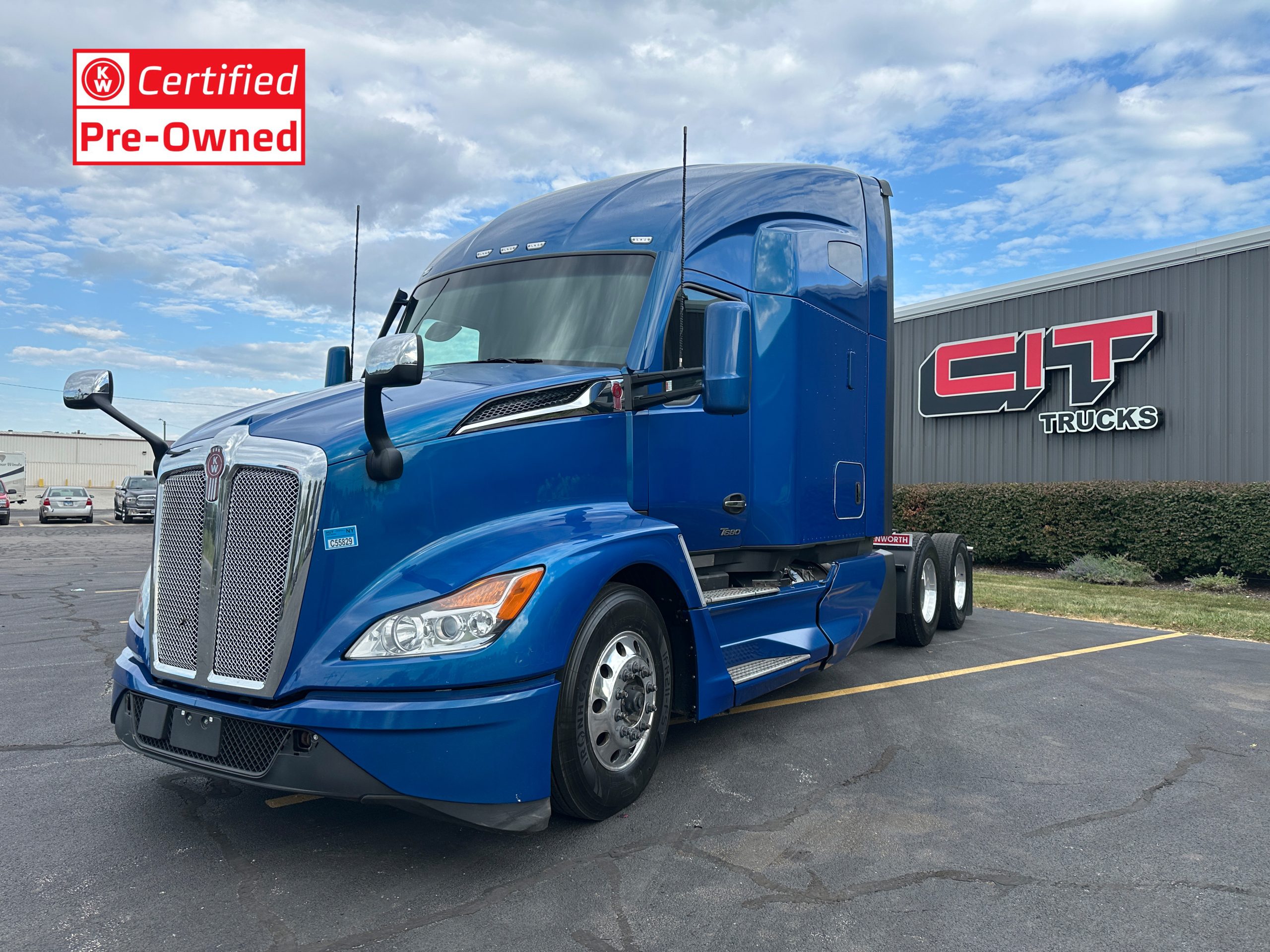 2023 KENWORTH T680 - image 1 of 6