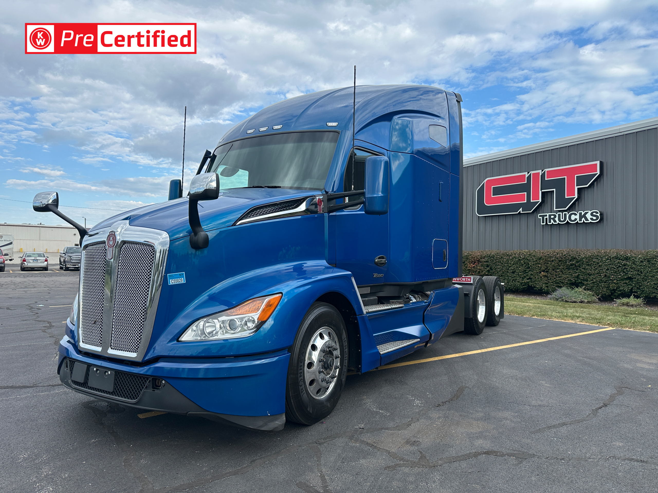 2023 KENWORTH T680 - image 1 of 6