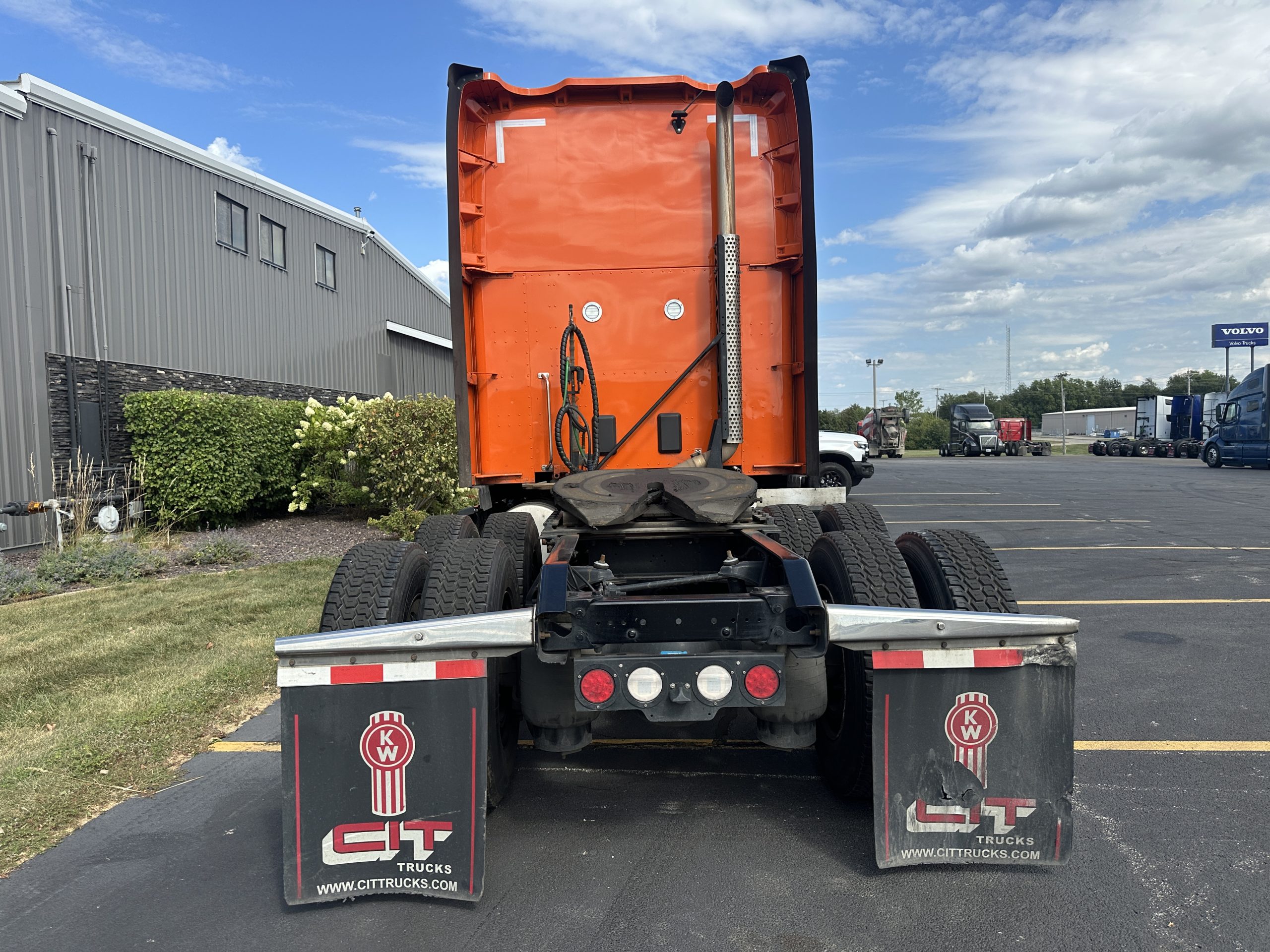 2023 KENWORTH T680 - image 6 of 6