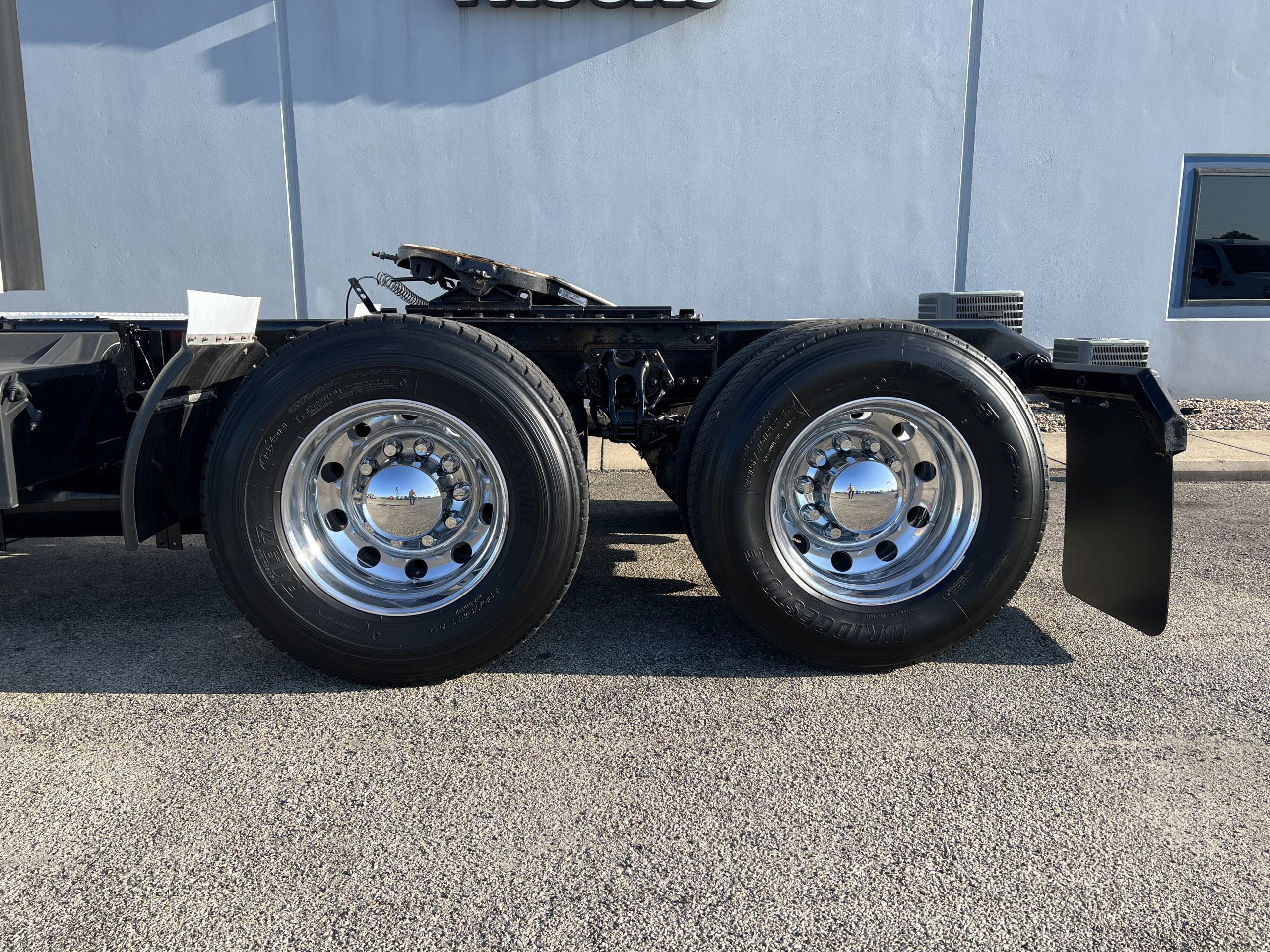2024 KENWORTH T680 - image 6 of 6