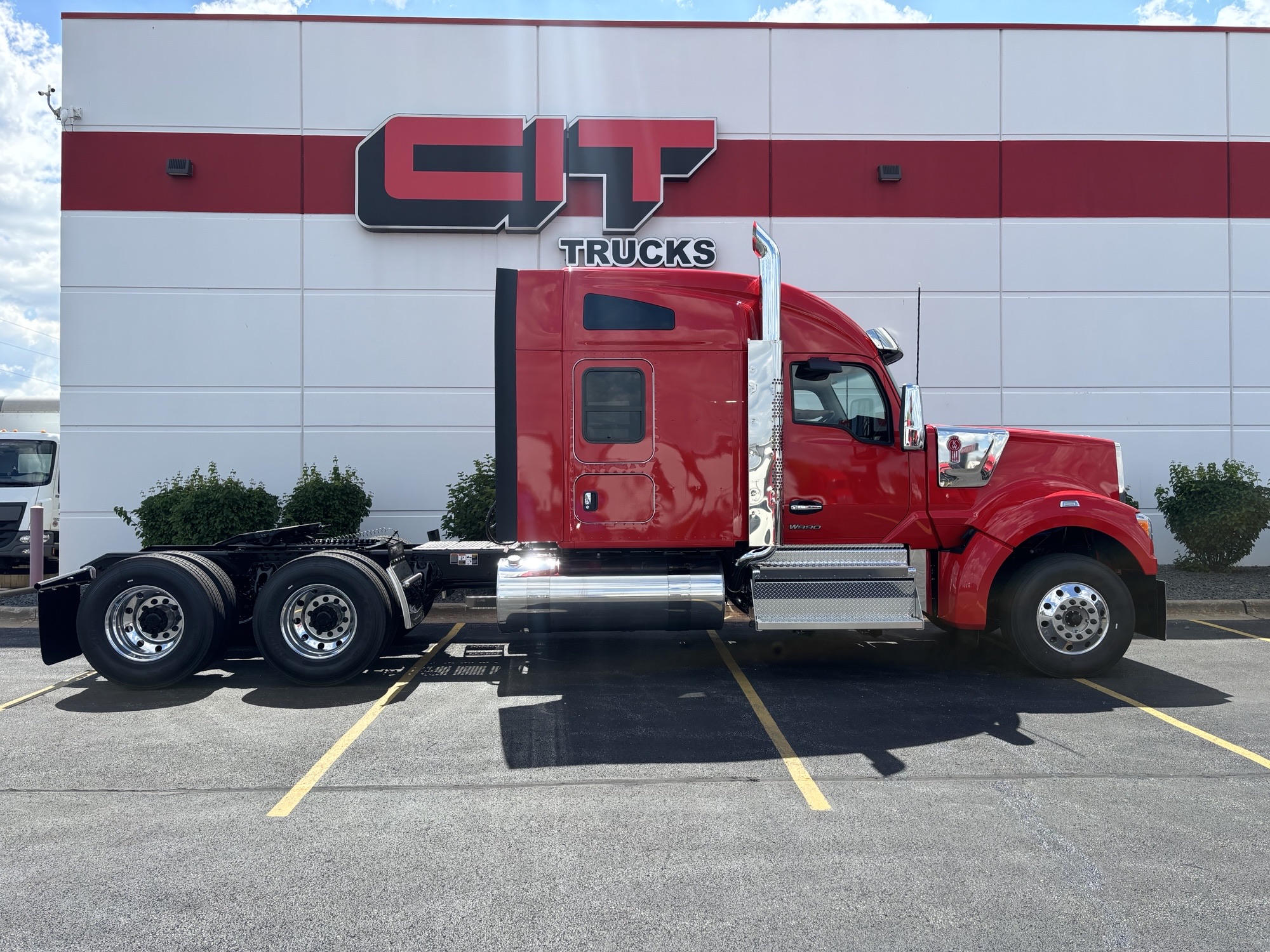 2026 KENWORTH W990 - image 2 of 6