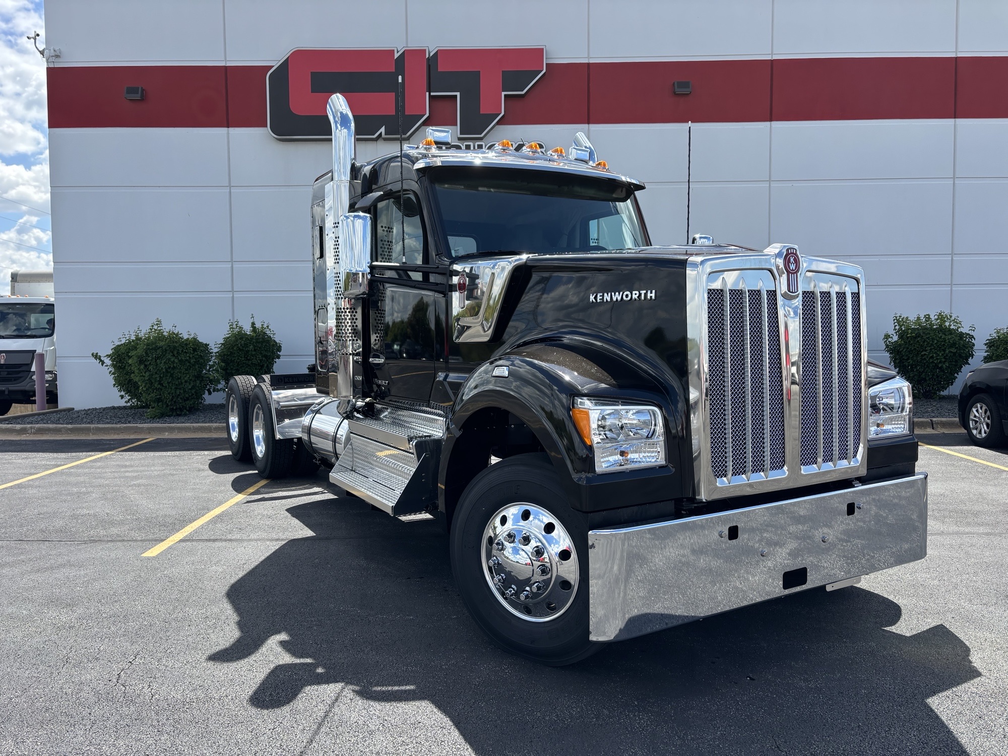 2026 KENWORTH W990 - image 3 of 6