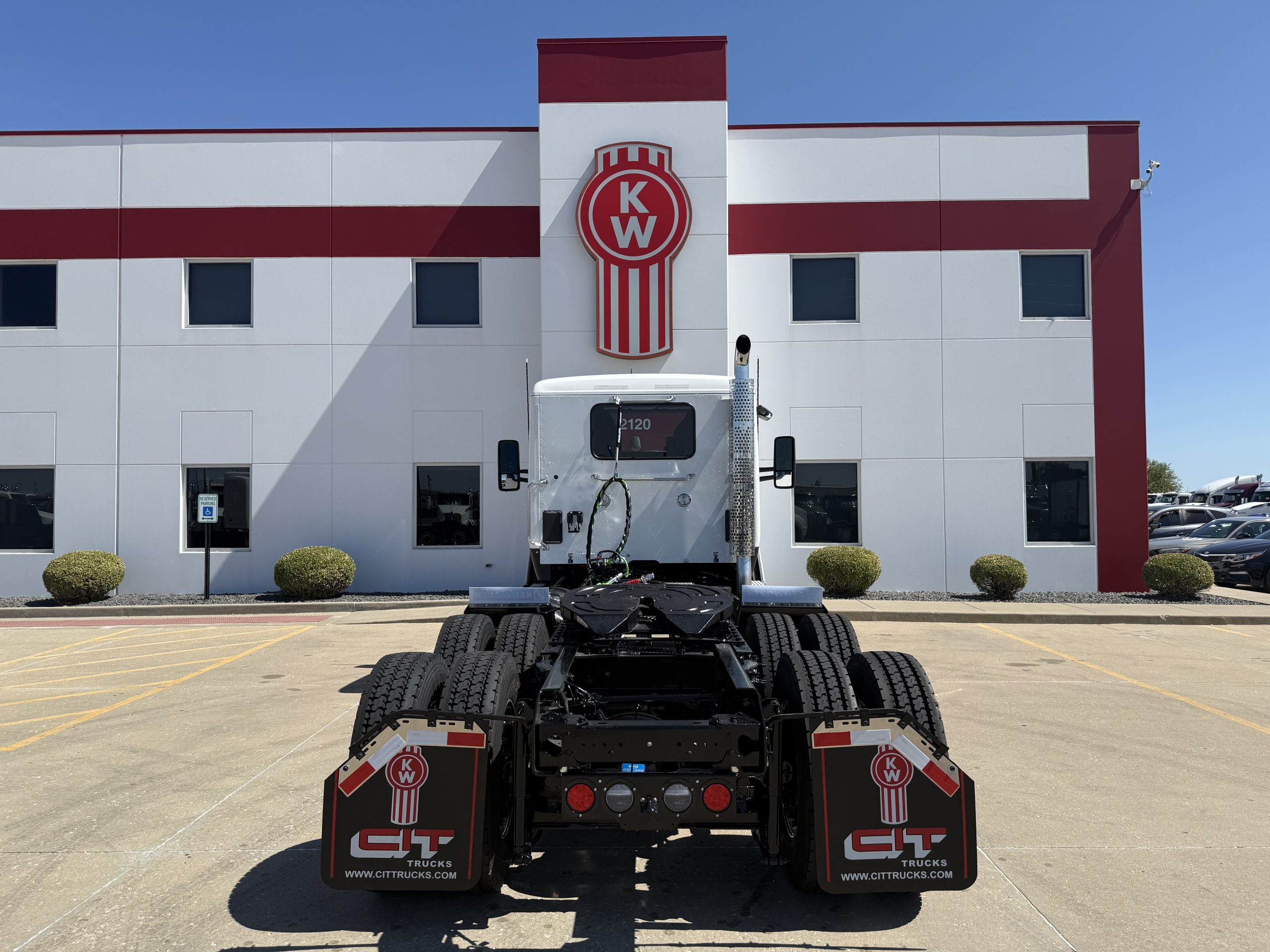 2026 KENWORTH T680 - image 6 of 6