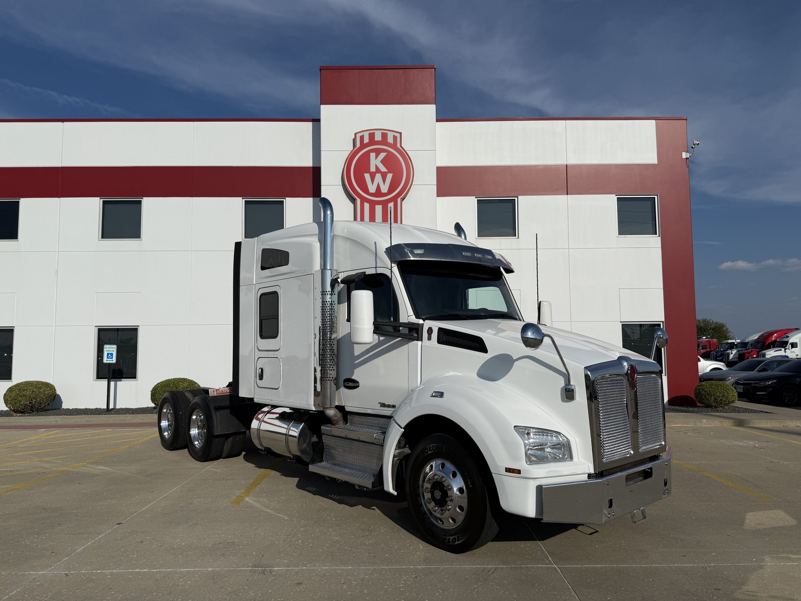 2021 KENWORTH T880 - image 3 of 6