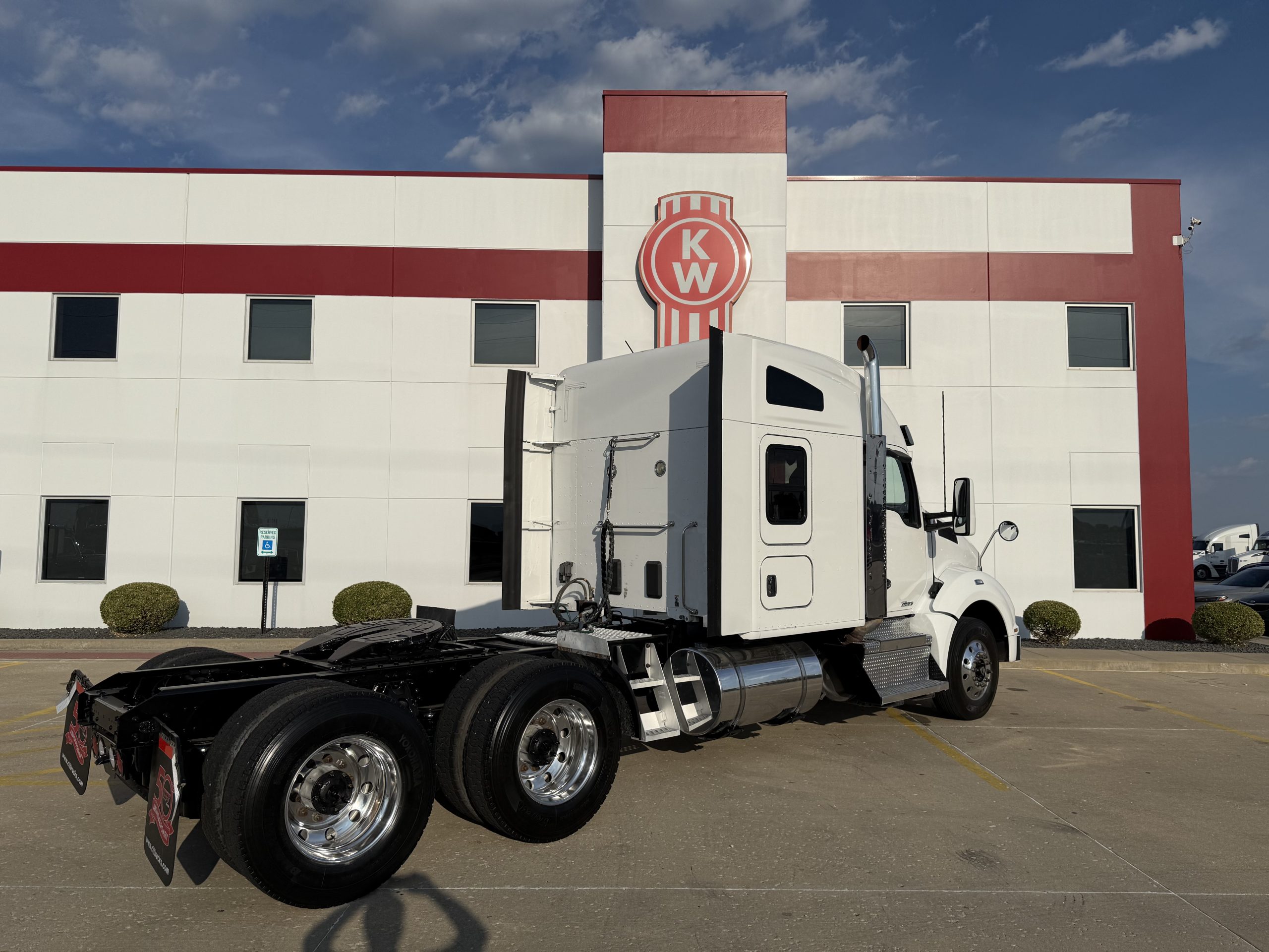 2021 KENWORTH T880 - image 5 of 6