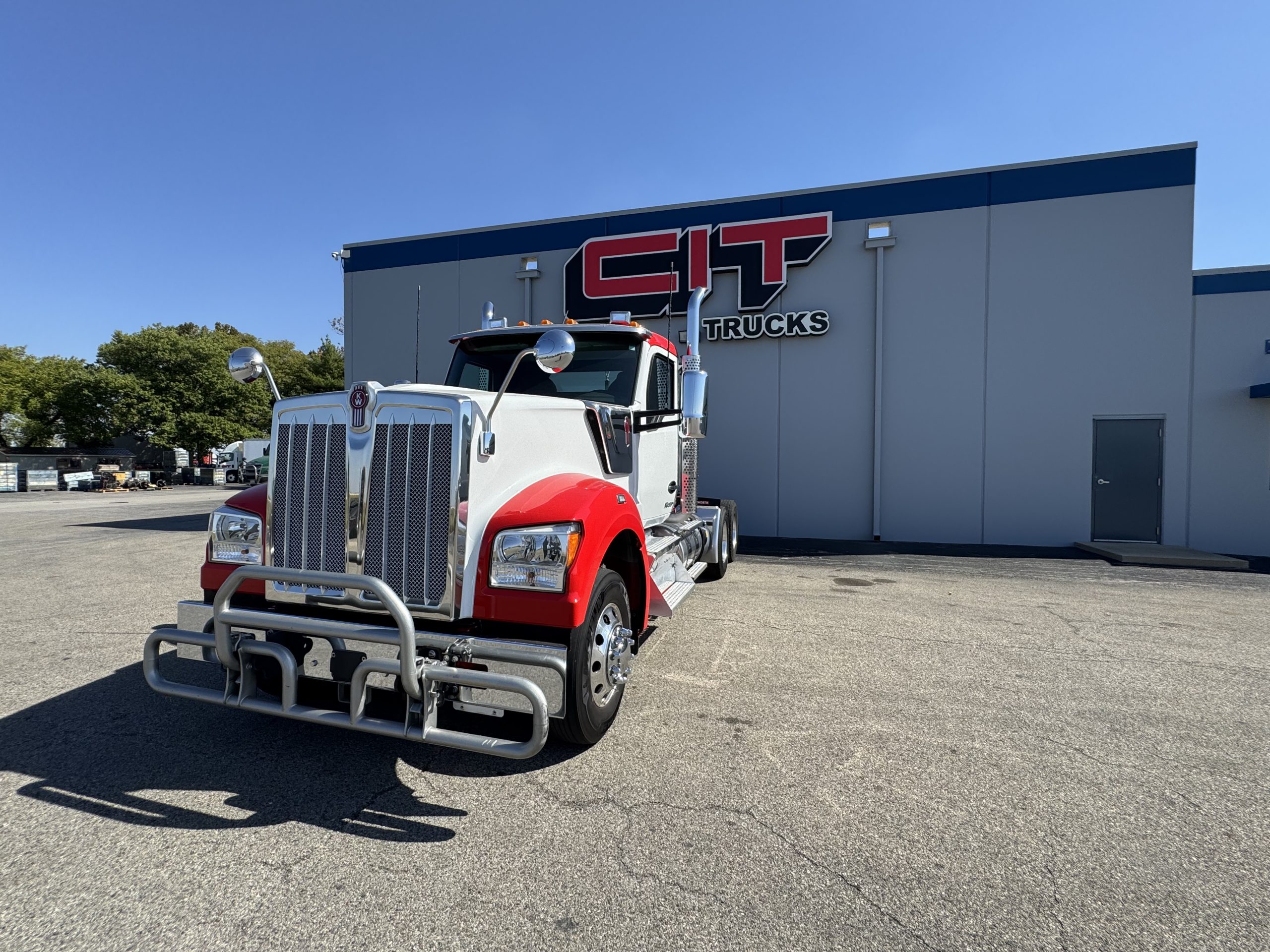2023 KENWORTH W990 - image 3 of 6