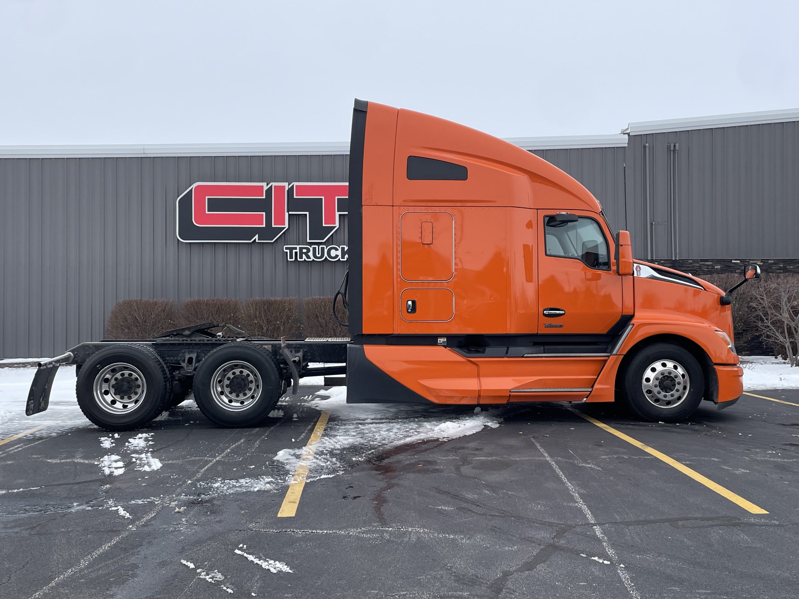 2023 KENWORTH T680 - image 6 of 6