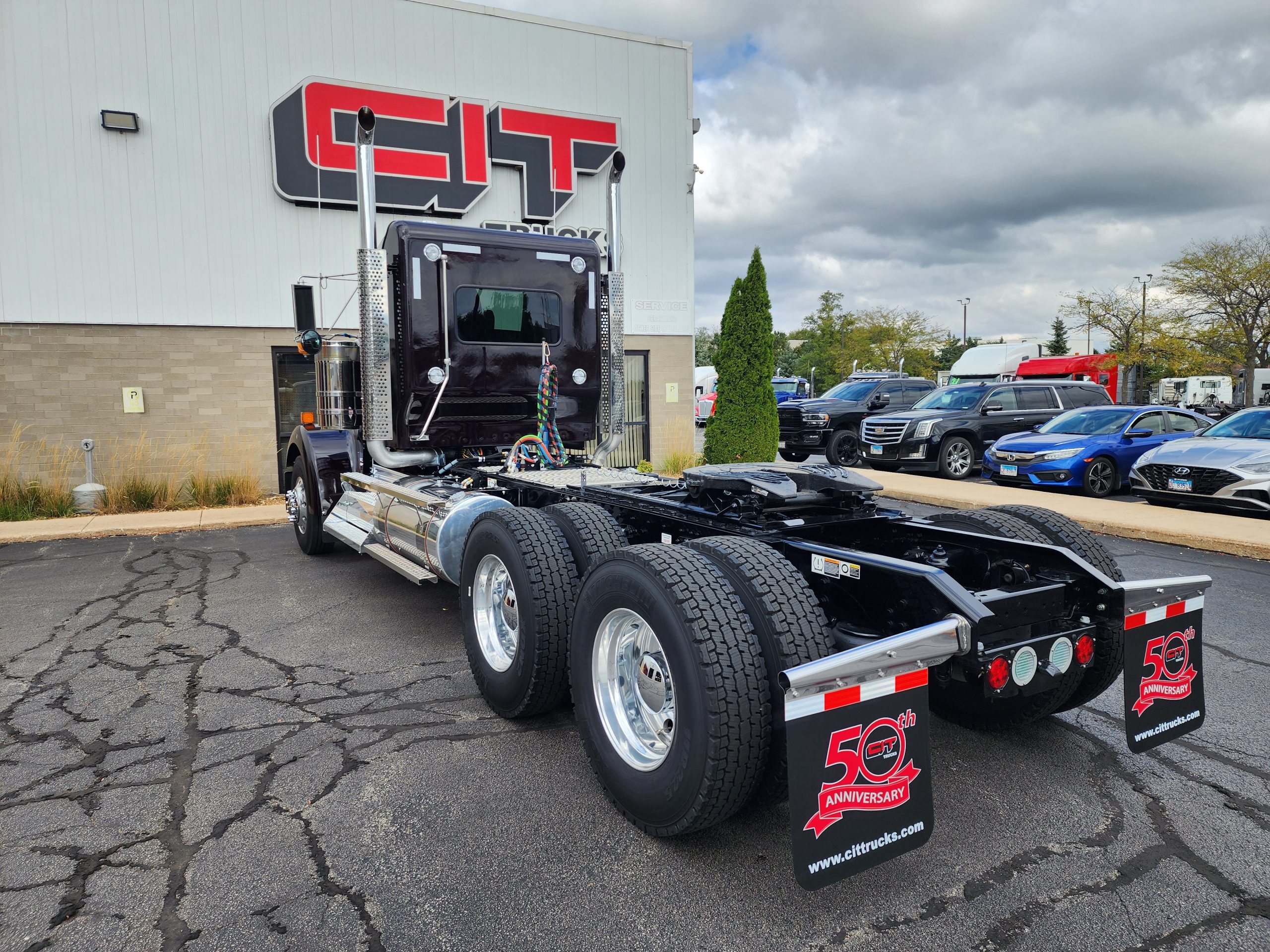2026 KENWORTH W900L - image 6 of 6