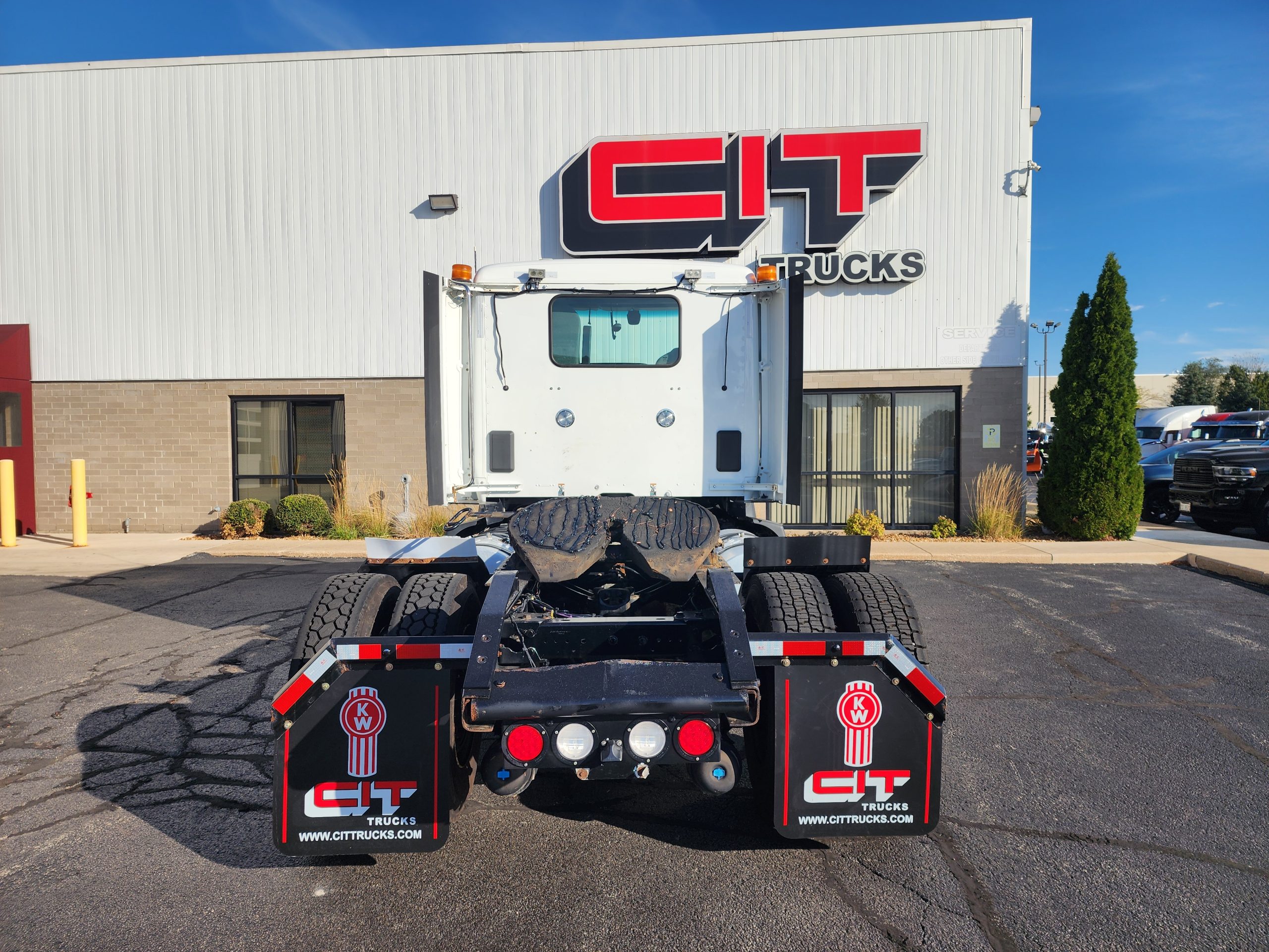 2019 KENWORTH T680 - image 6 of 6