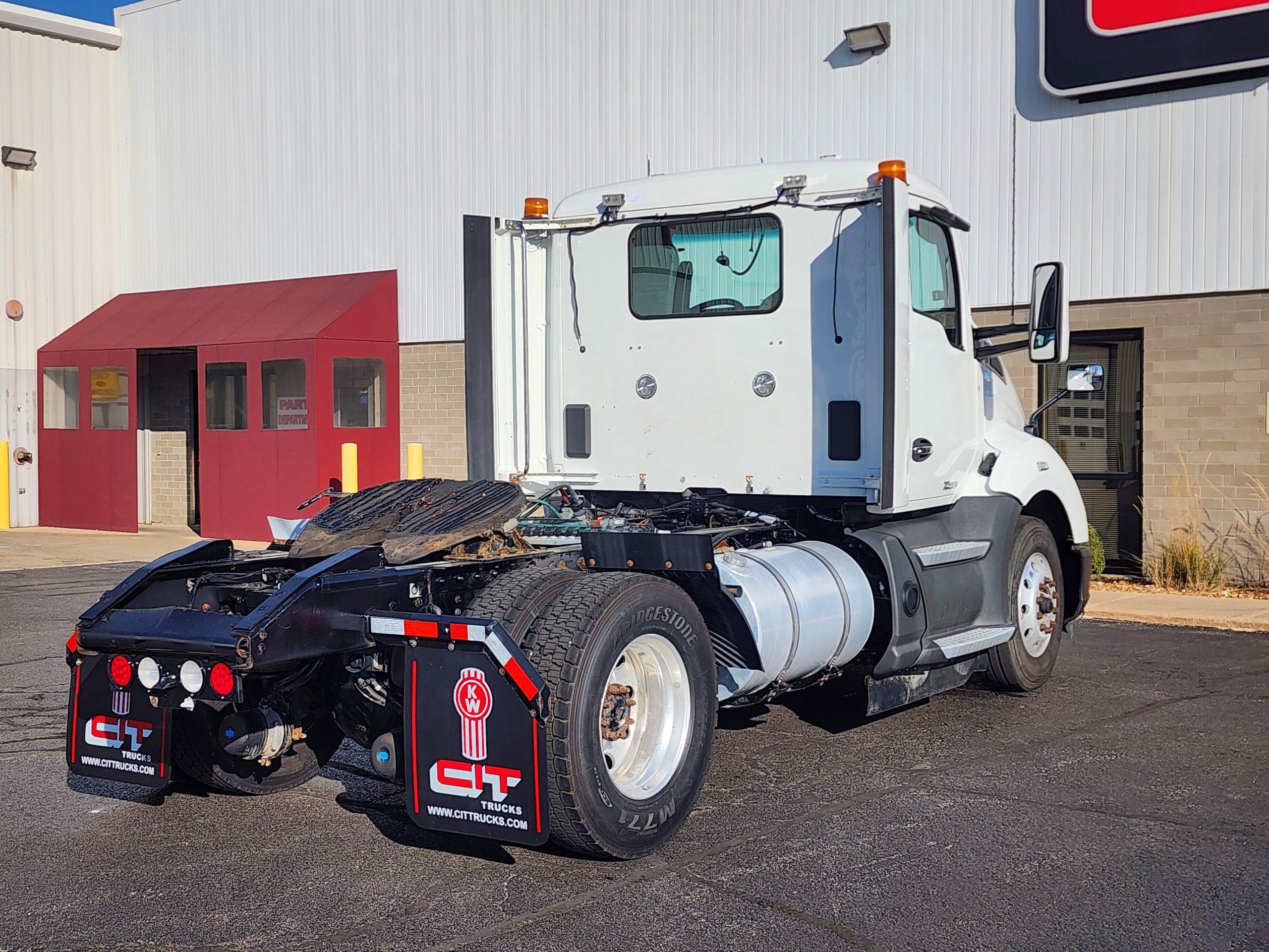 2019 KENWORTH T680 - image 5 of 6