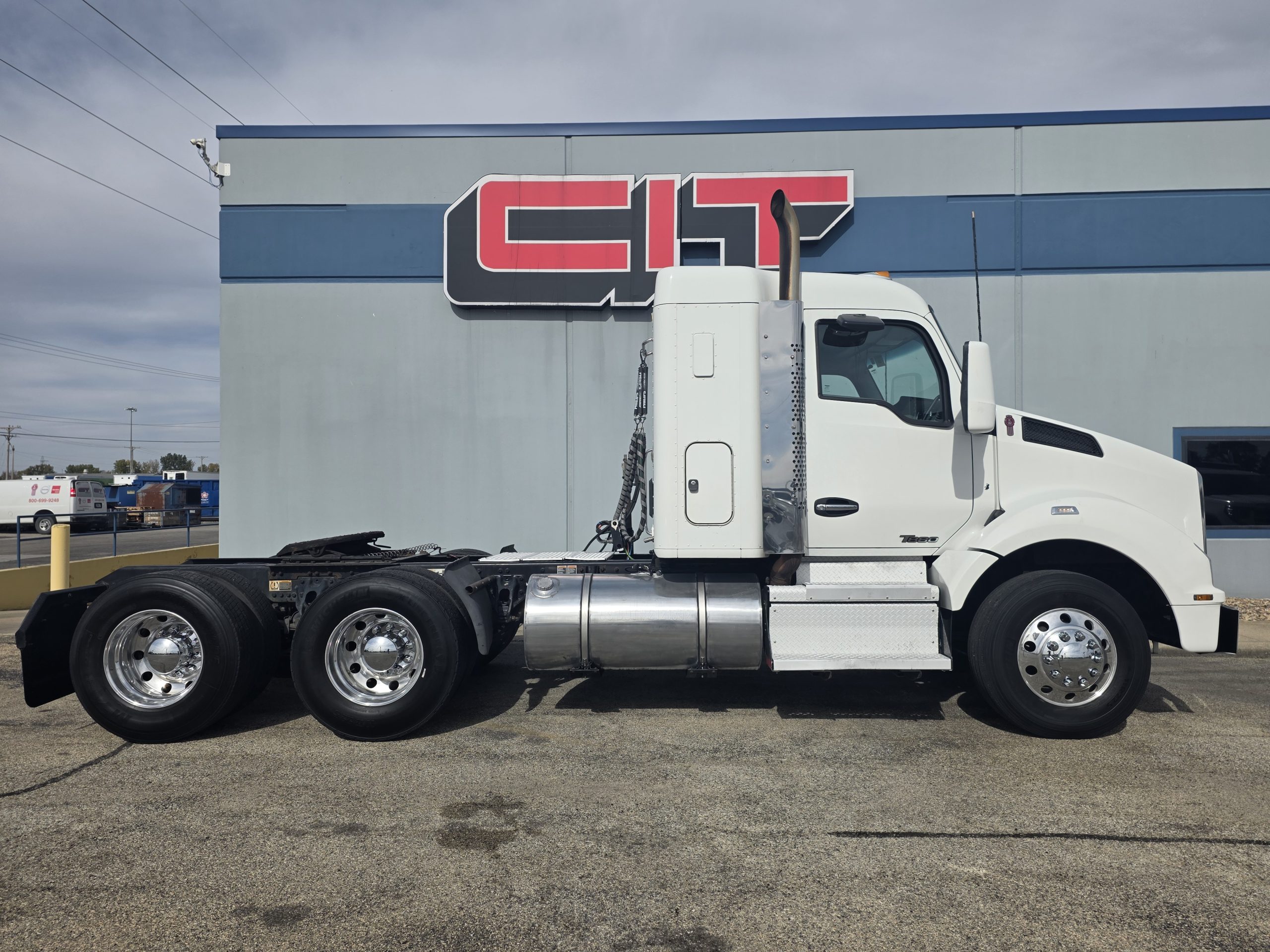 2020 KENWORTH T880 2020 KENWORTH T880 - image 4 of 6