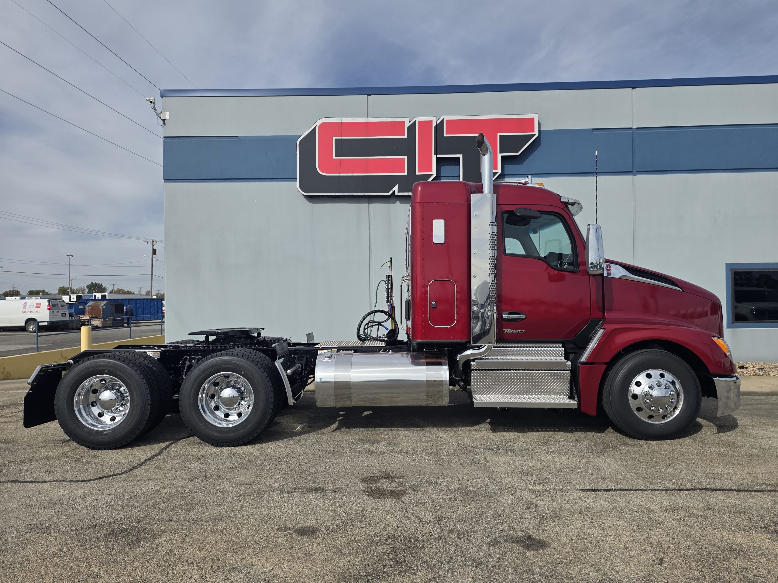 2026 KENWORTH T680 2026 KENWORTH T680 - image 4 of 6