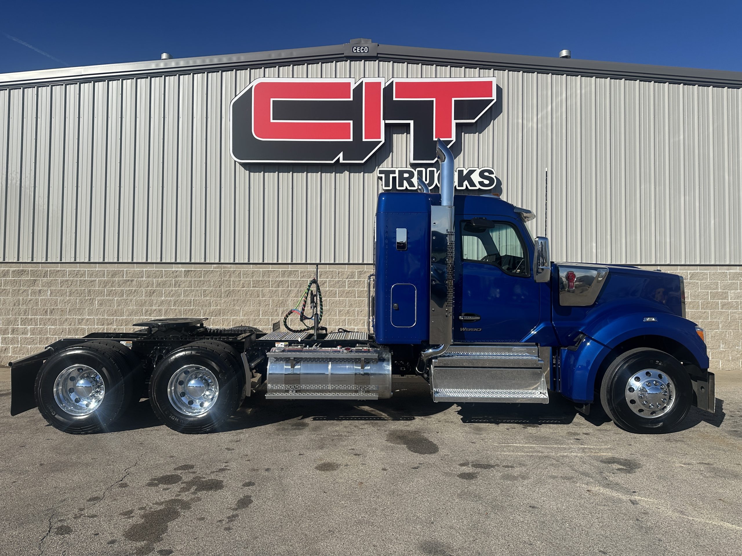 2026 KENWORTH W990 - image 4 of 6