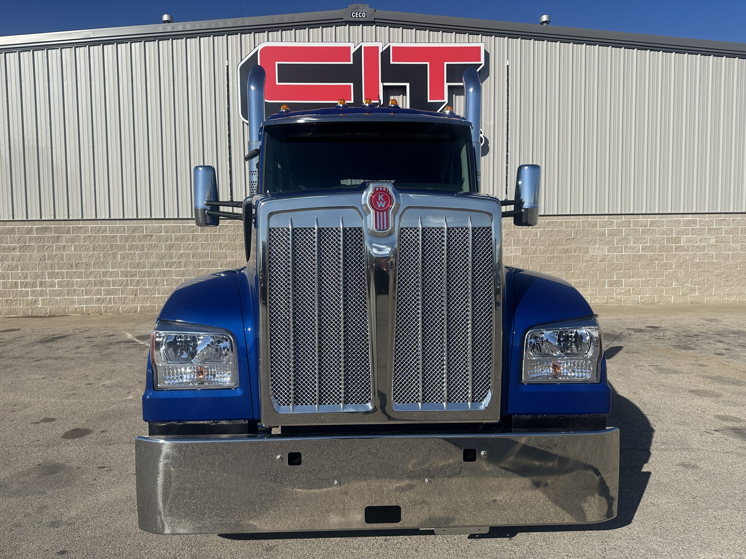 2026 KENWORTH W990 - image 2 of 6