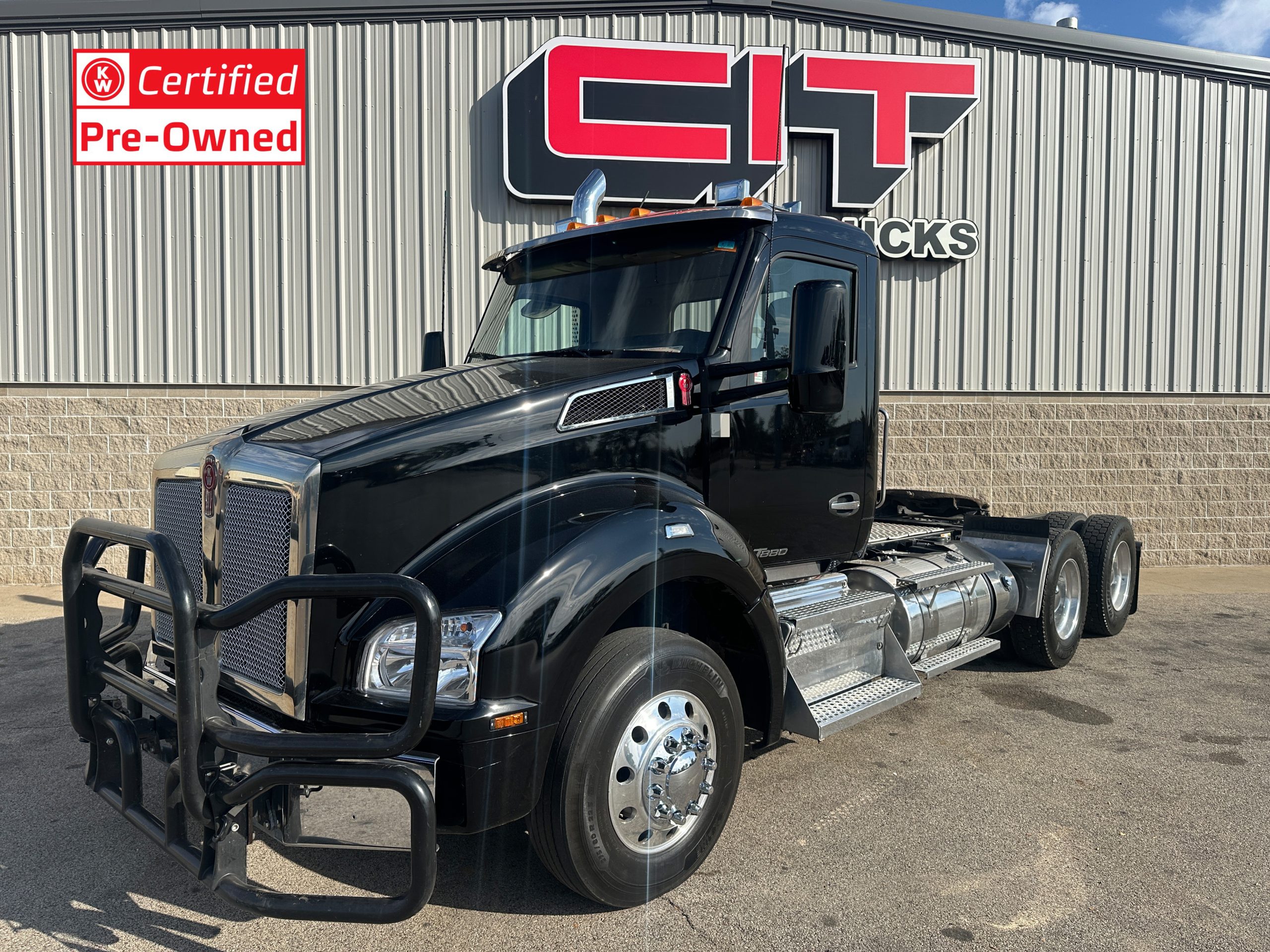 2020 KENWORTH T880 - image 1 of 6