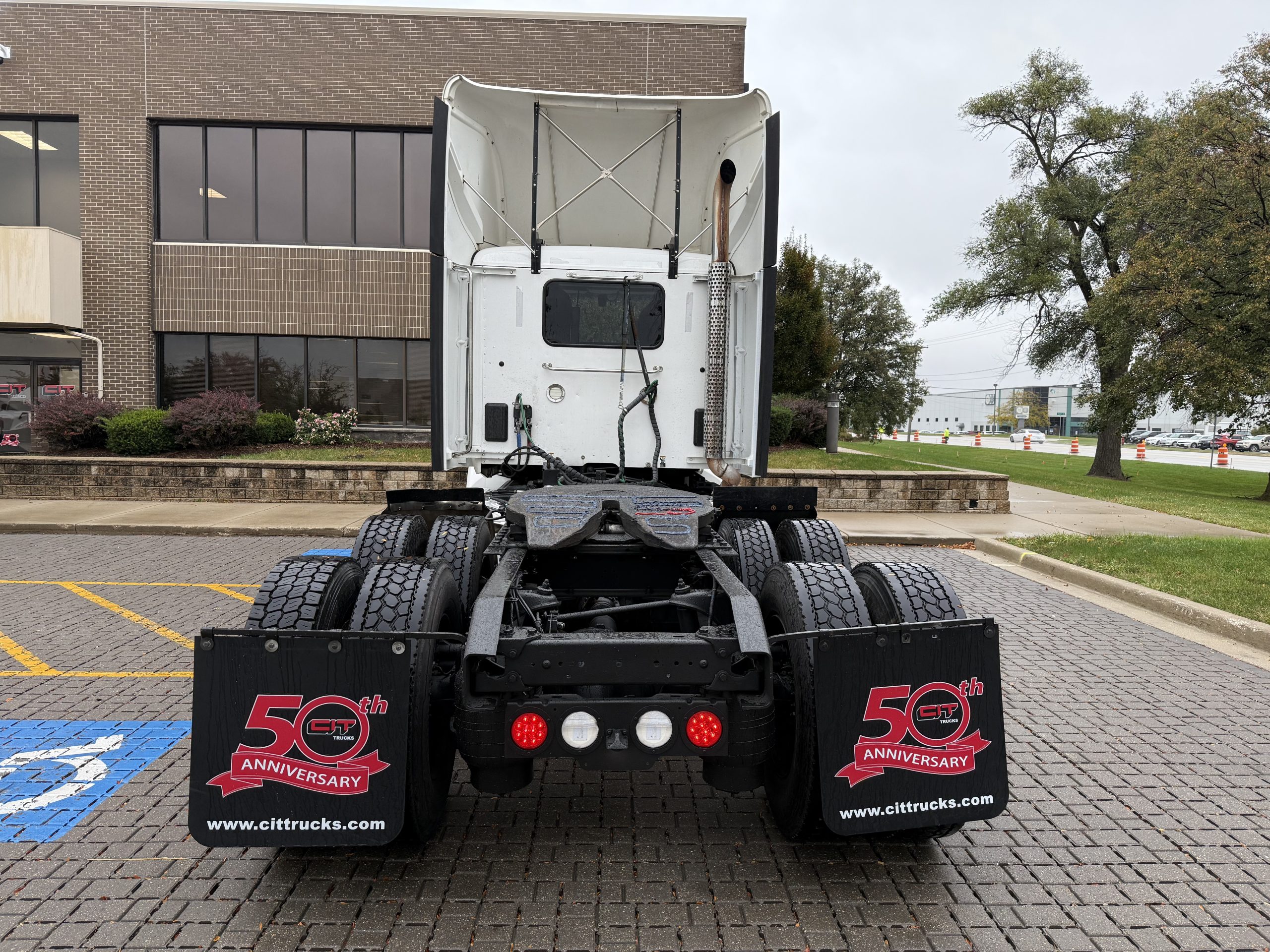2020 KENWORTH T680 - image 6 of 6