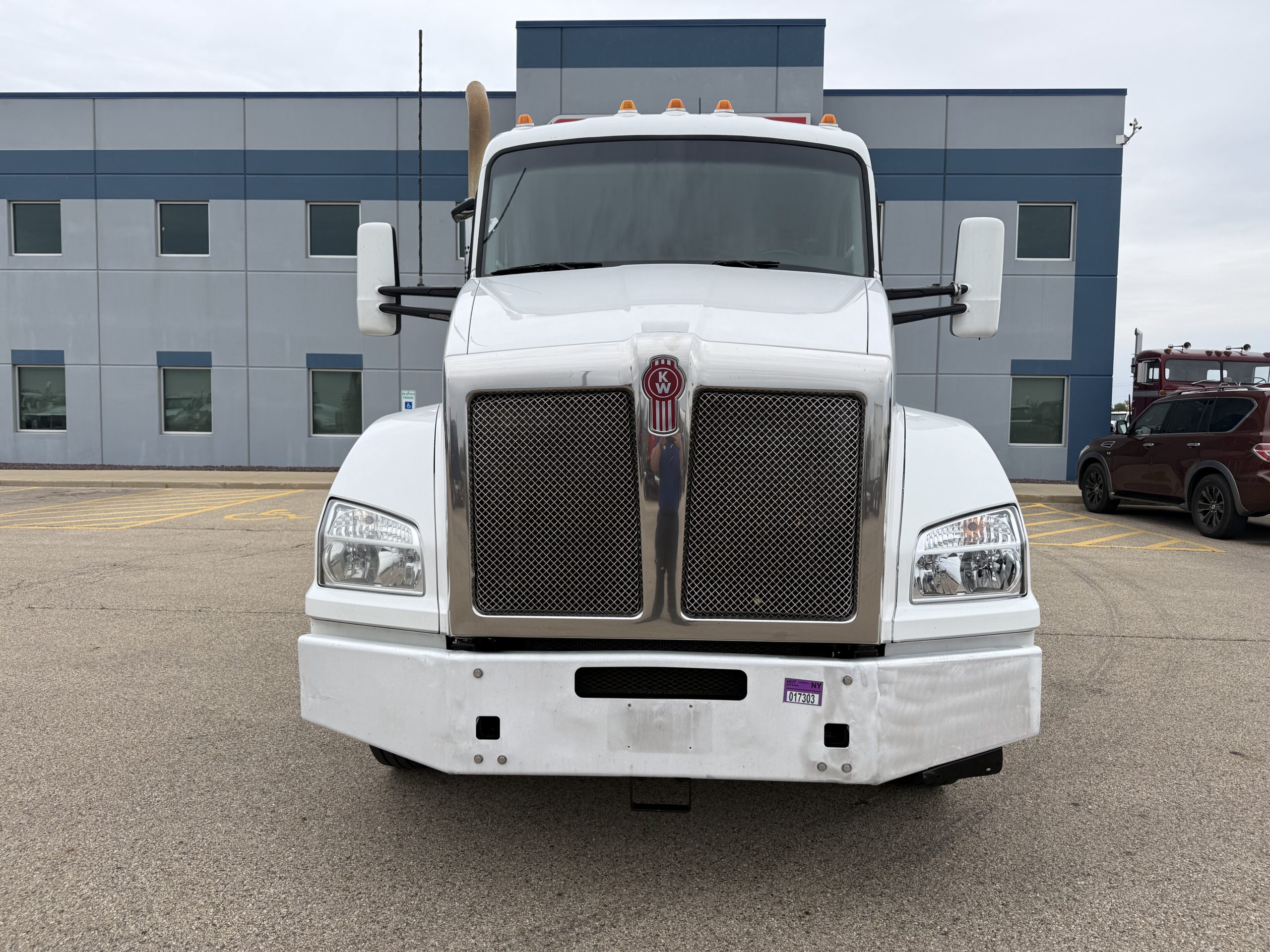 2020 KENWORTH T880 - image 2 of 6