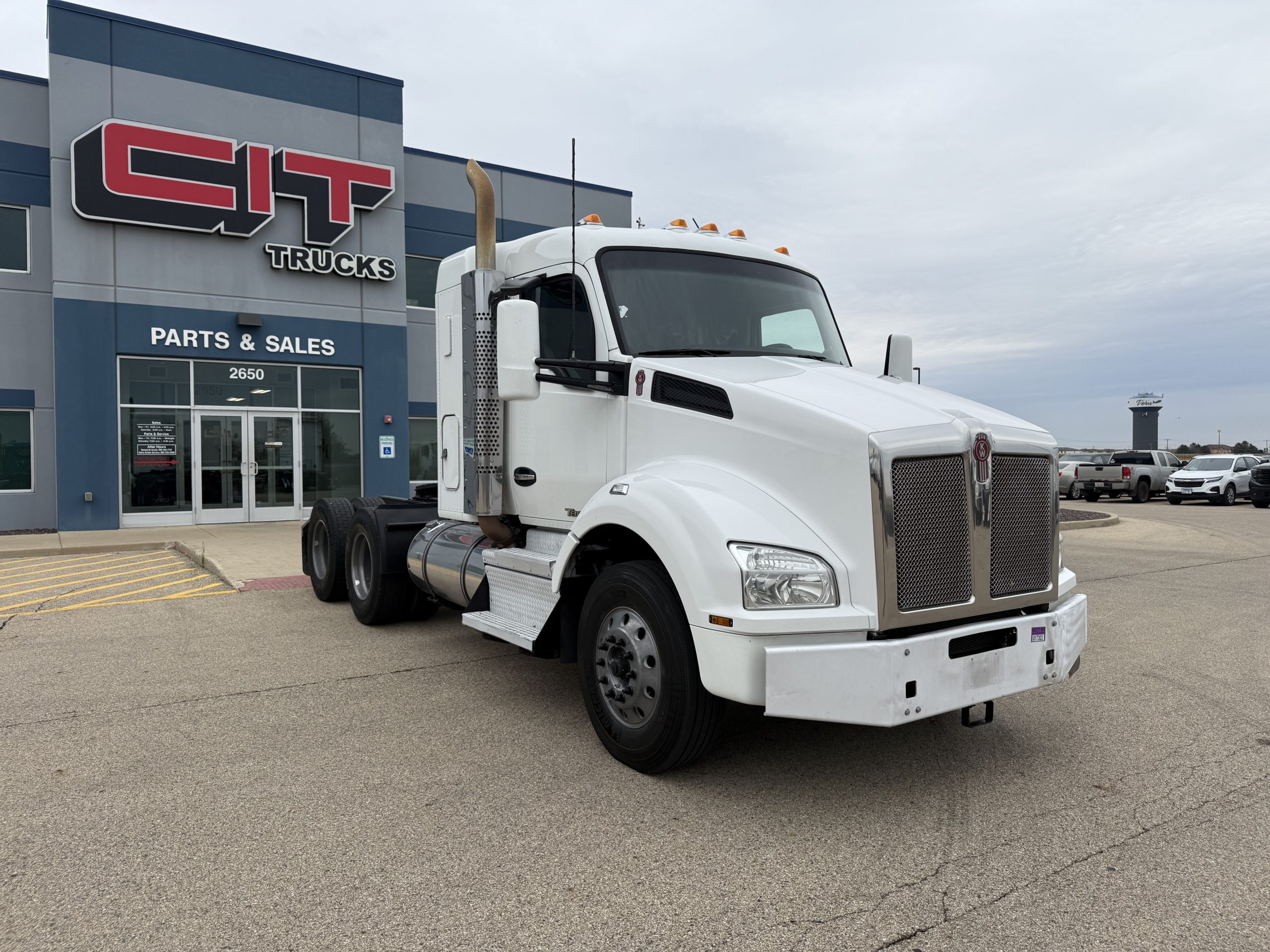 2020 KENWORTH T880 - image 3 of 6