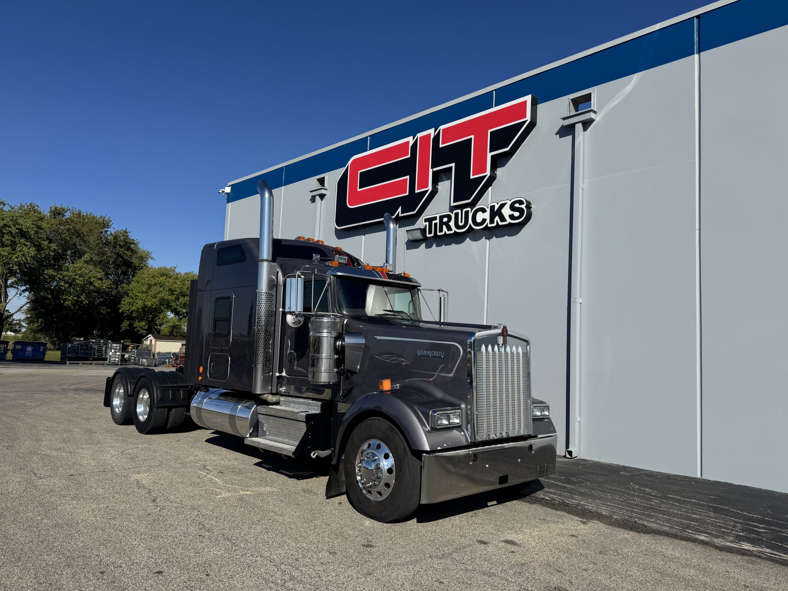 2020 KENWORTH W900L - image 6 of 6