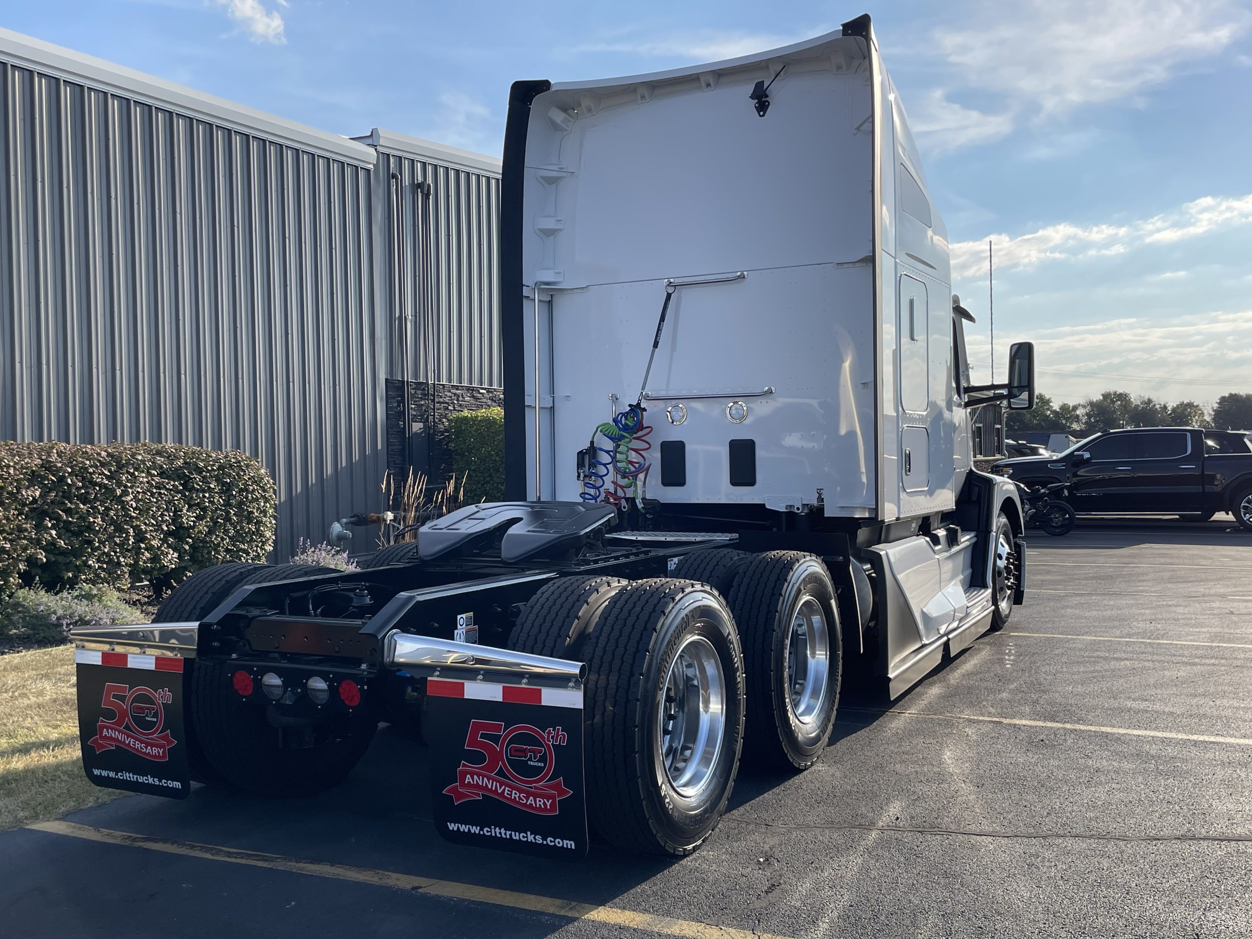 2026 KENWORTH T680 - image 5 of 6