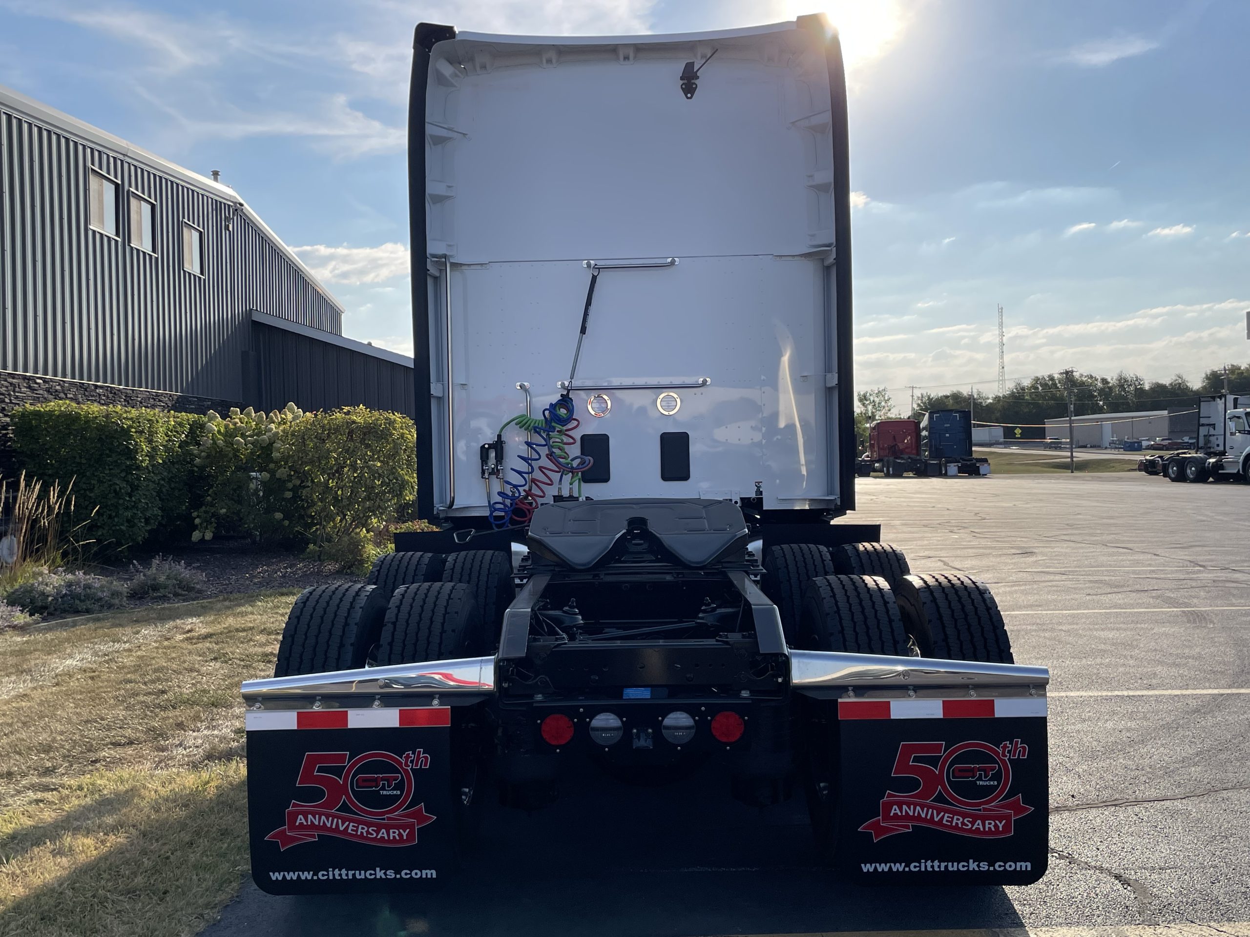 2026 KENWORTH T680 - image 6 of 6