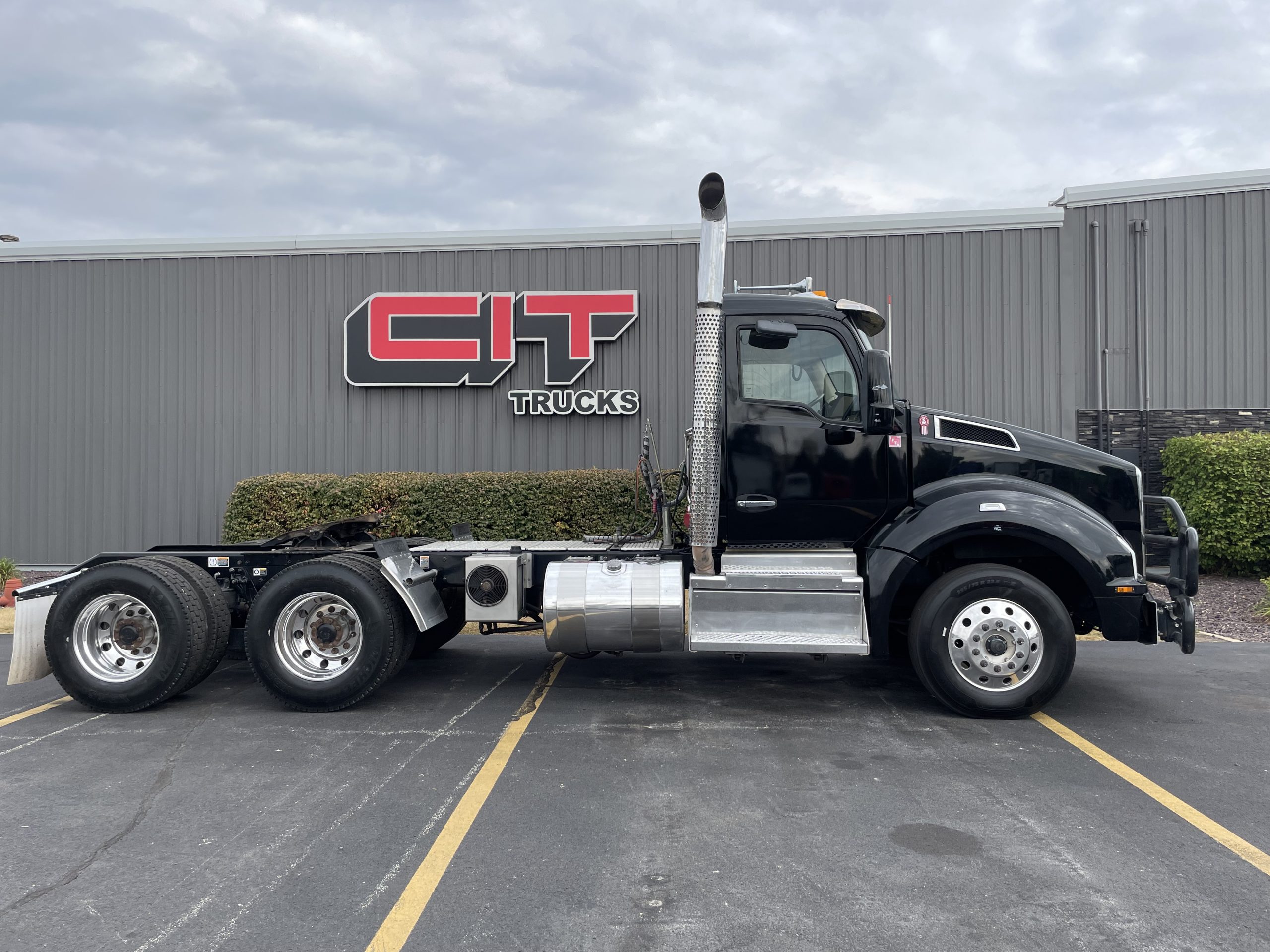 2020 KENWORTH T880 - image 6 of 6