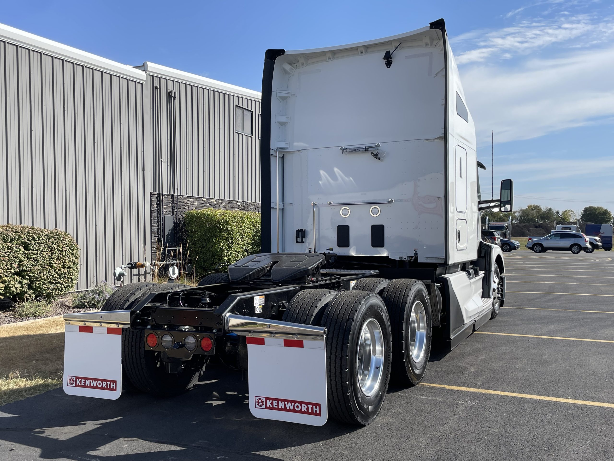 2026 KENWORTH T680 - image 6 of 6