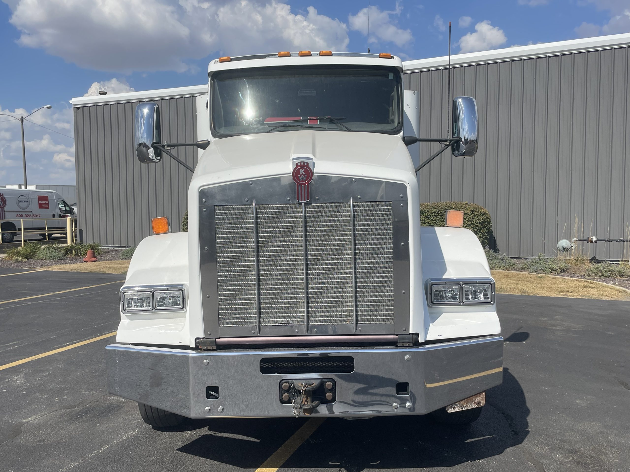 2020 KENWORTH T800 - image 2 of 6