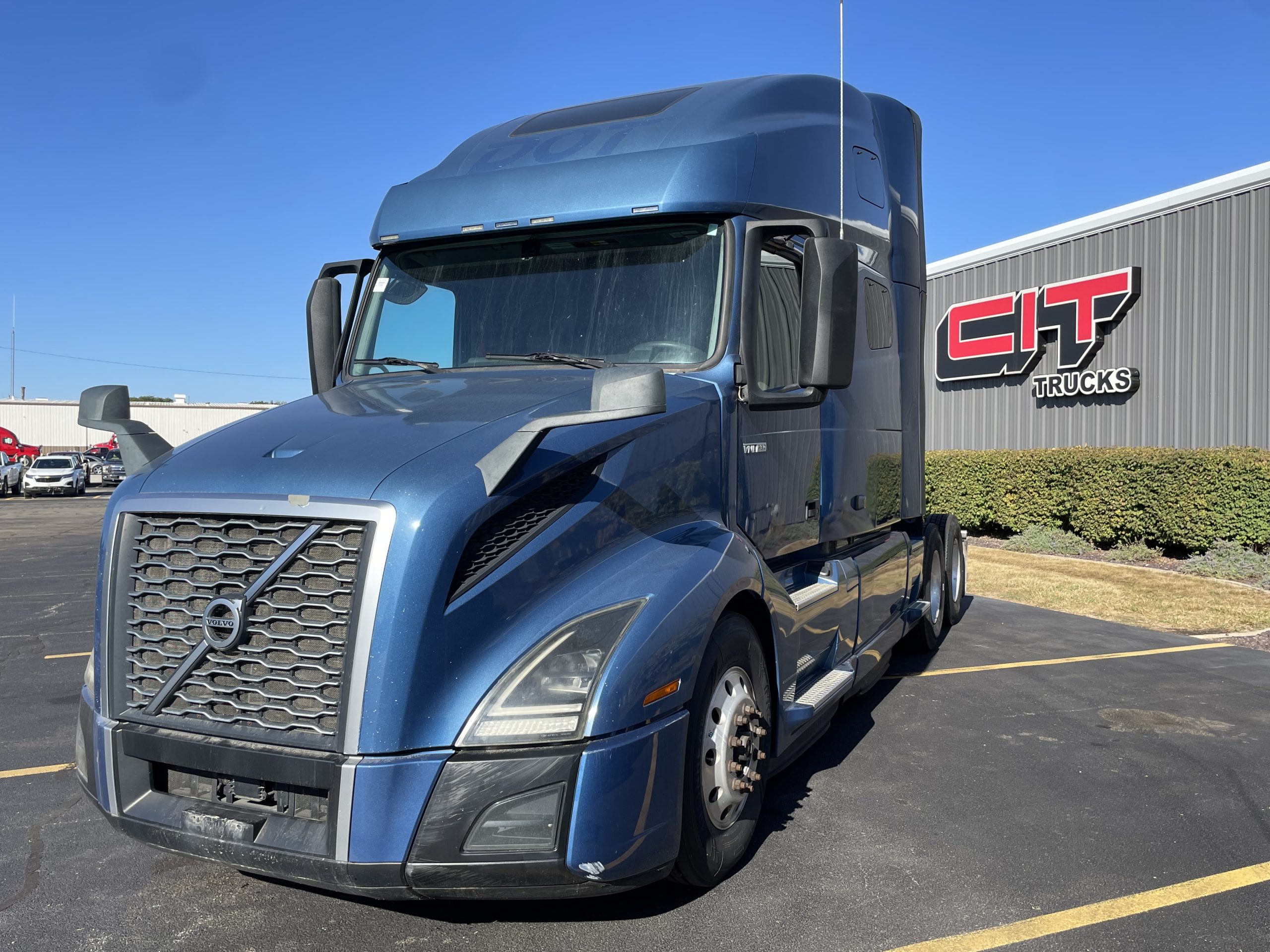 2019 VOLVO VNL760 - image 1 of 6