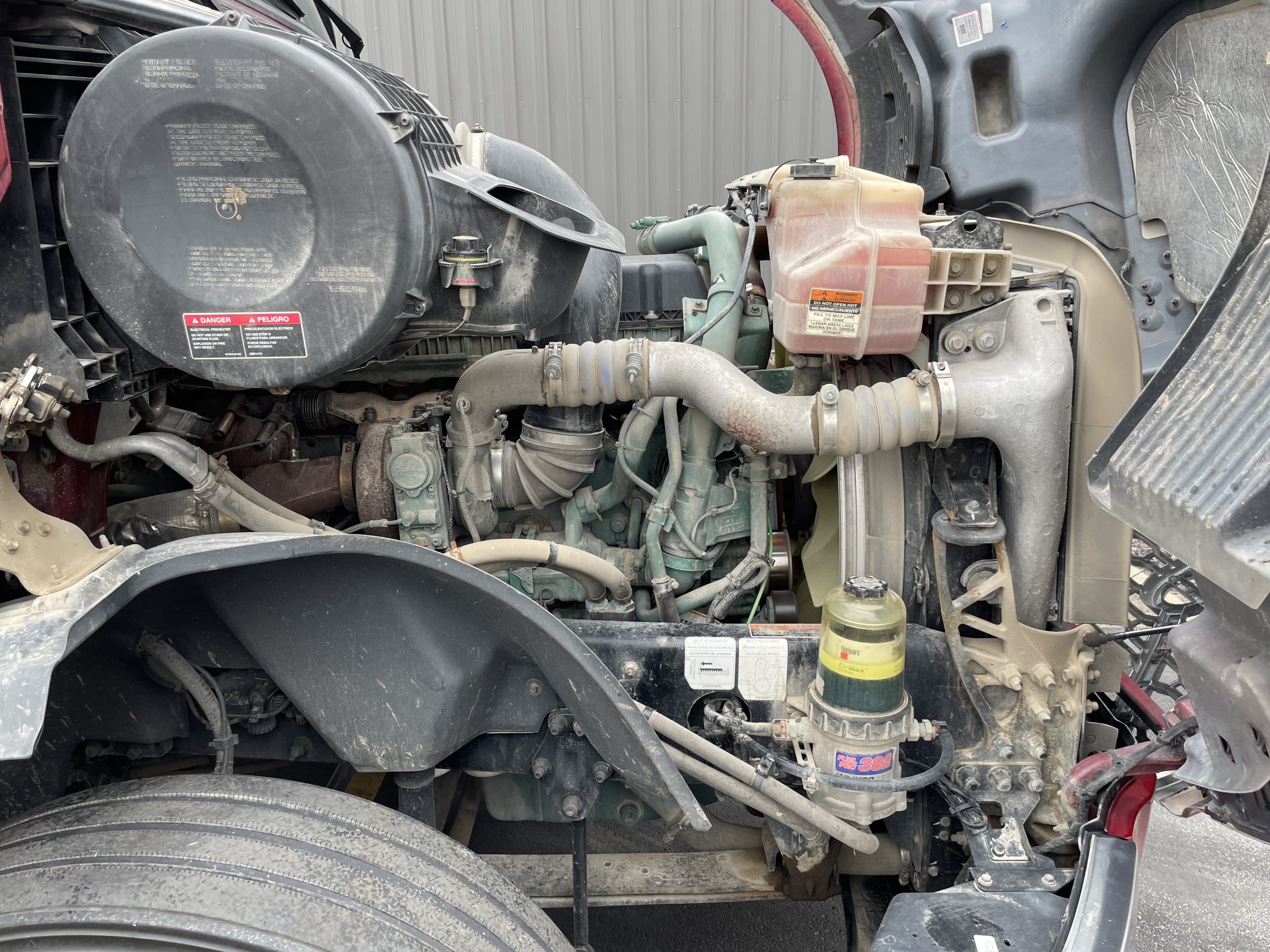 2022 VOLVO VNL300 2022 VOLVO VNL300 - image 6 of 6