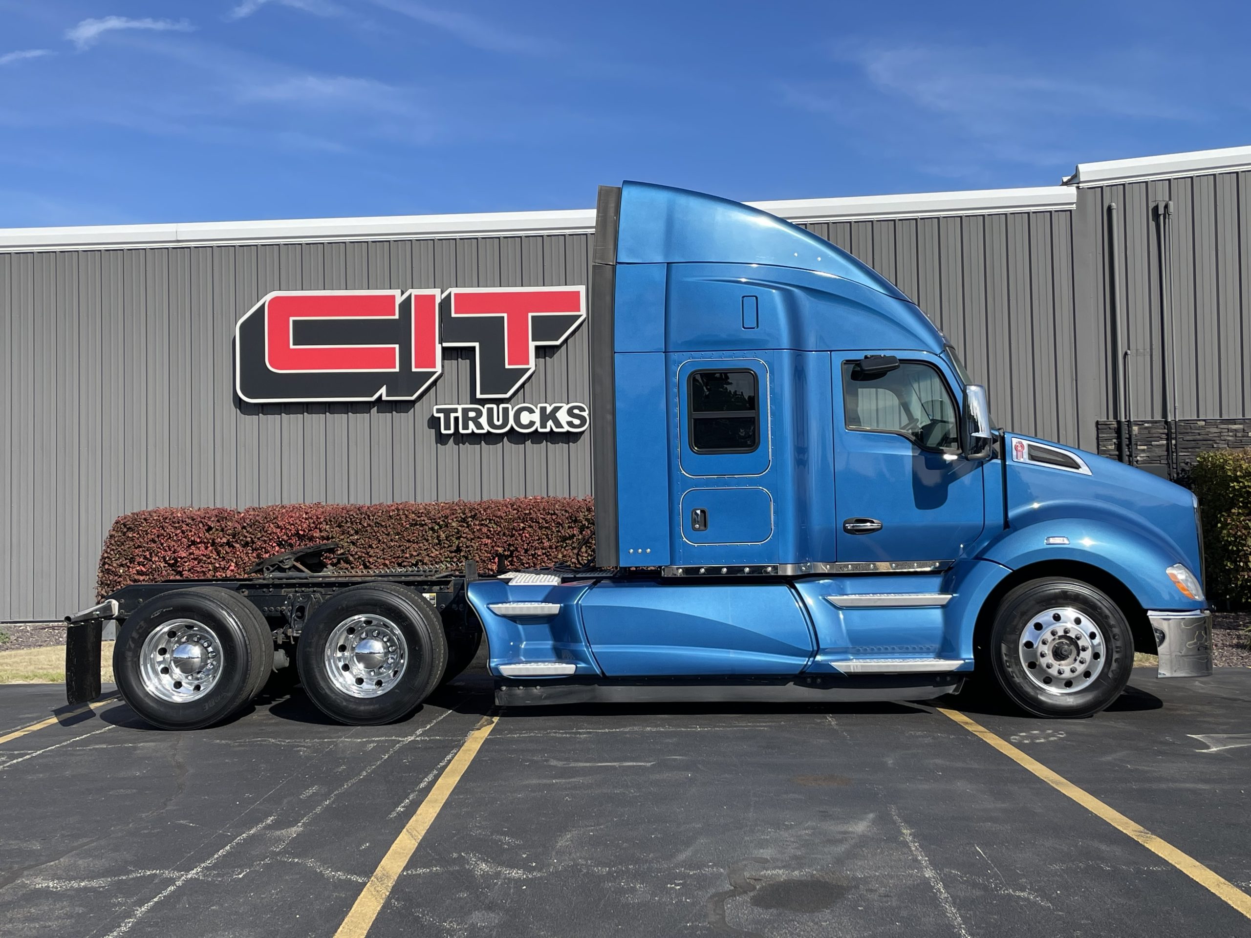 2020 KENWORTH T680 2020 KENWORTH T680 - image 4 of 6