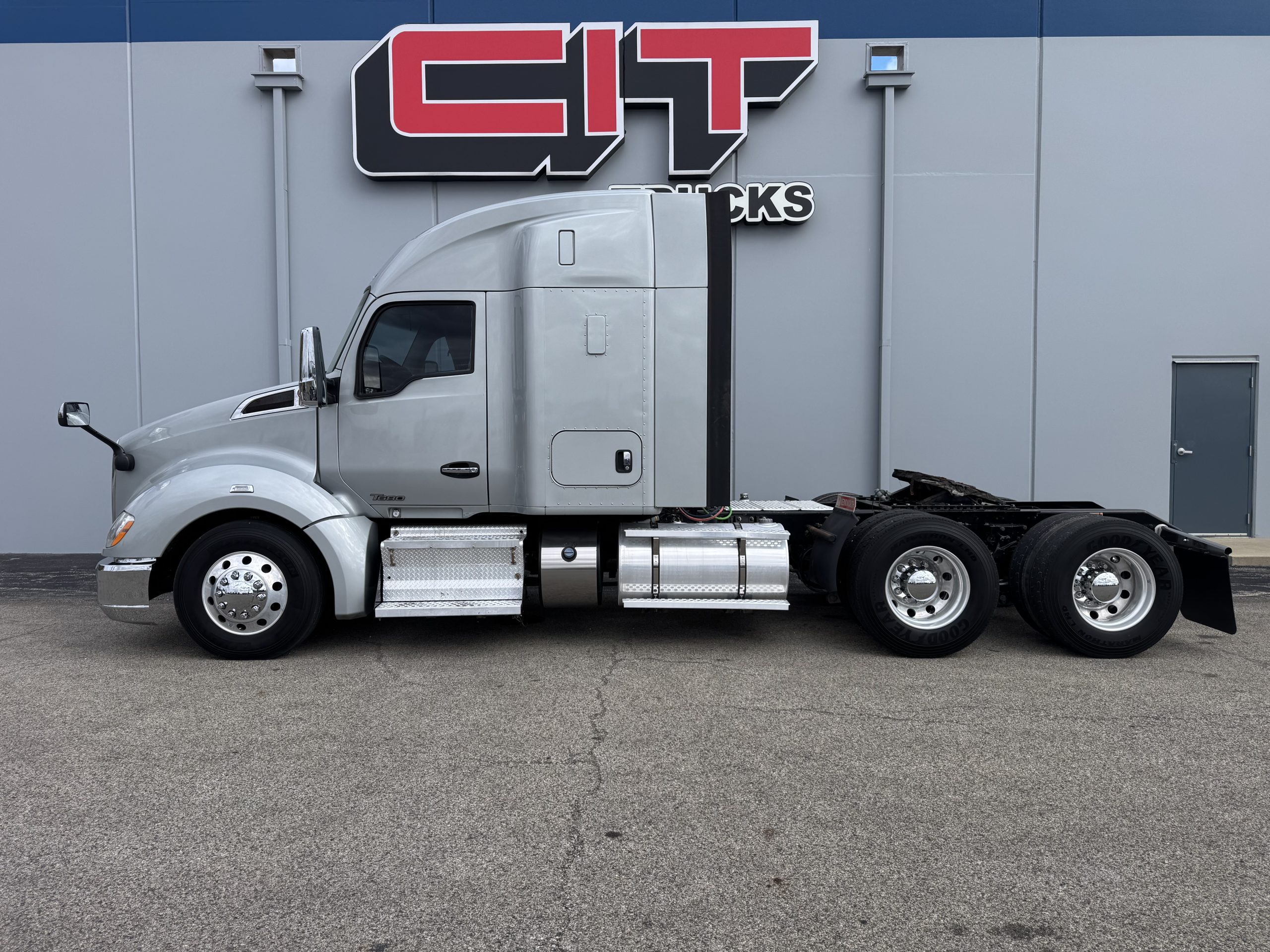 2021 KENWORTH T680 - image 6 of 6