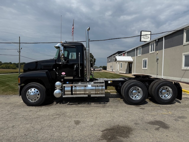 2026 MACK PINNACLE - image 3 of 6