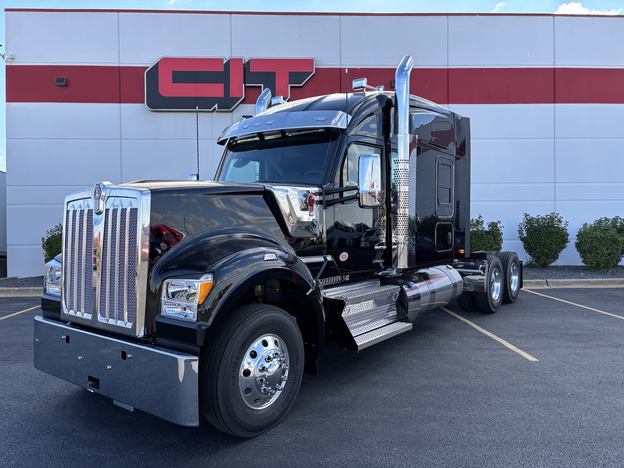 2026 KENWORTH W990 2026 KENWORTH W990 - image 1 of 6