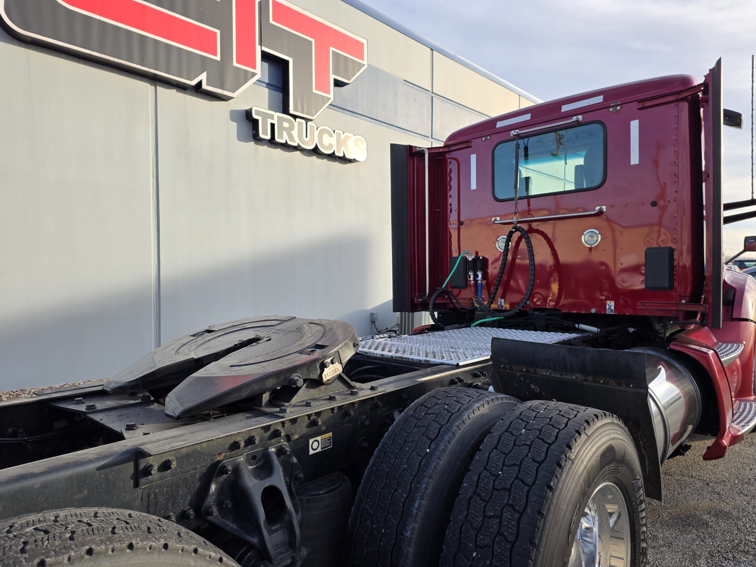 2022 KENWORTH T680 2022 KENWORTH T680 - image 5 of 6