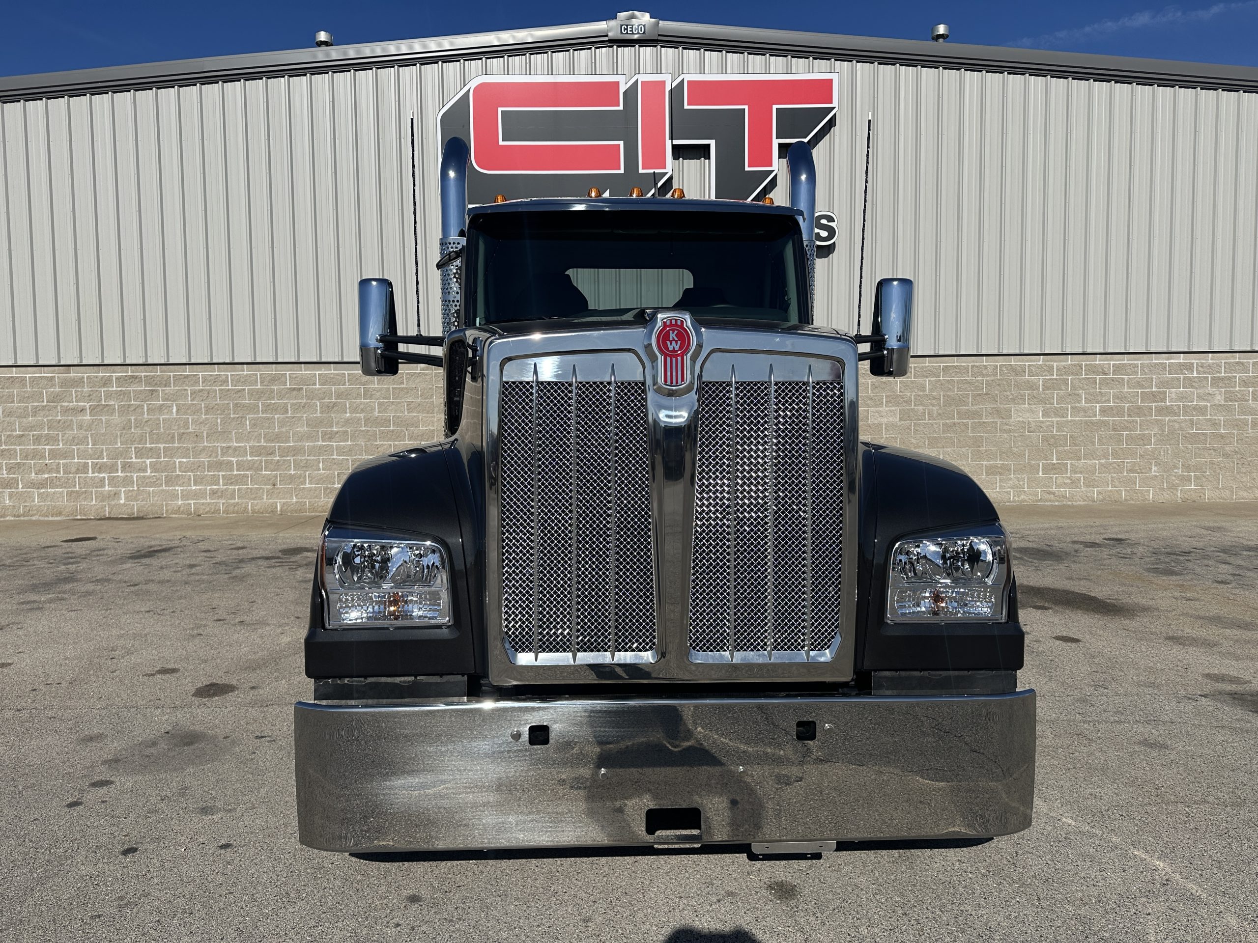 2026 KENWORTH W990 2026 KENWORTH W990 - image 2 of 6