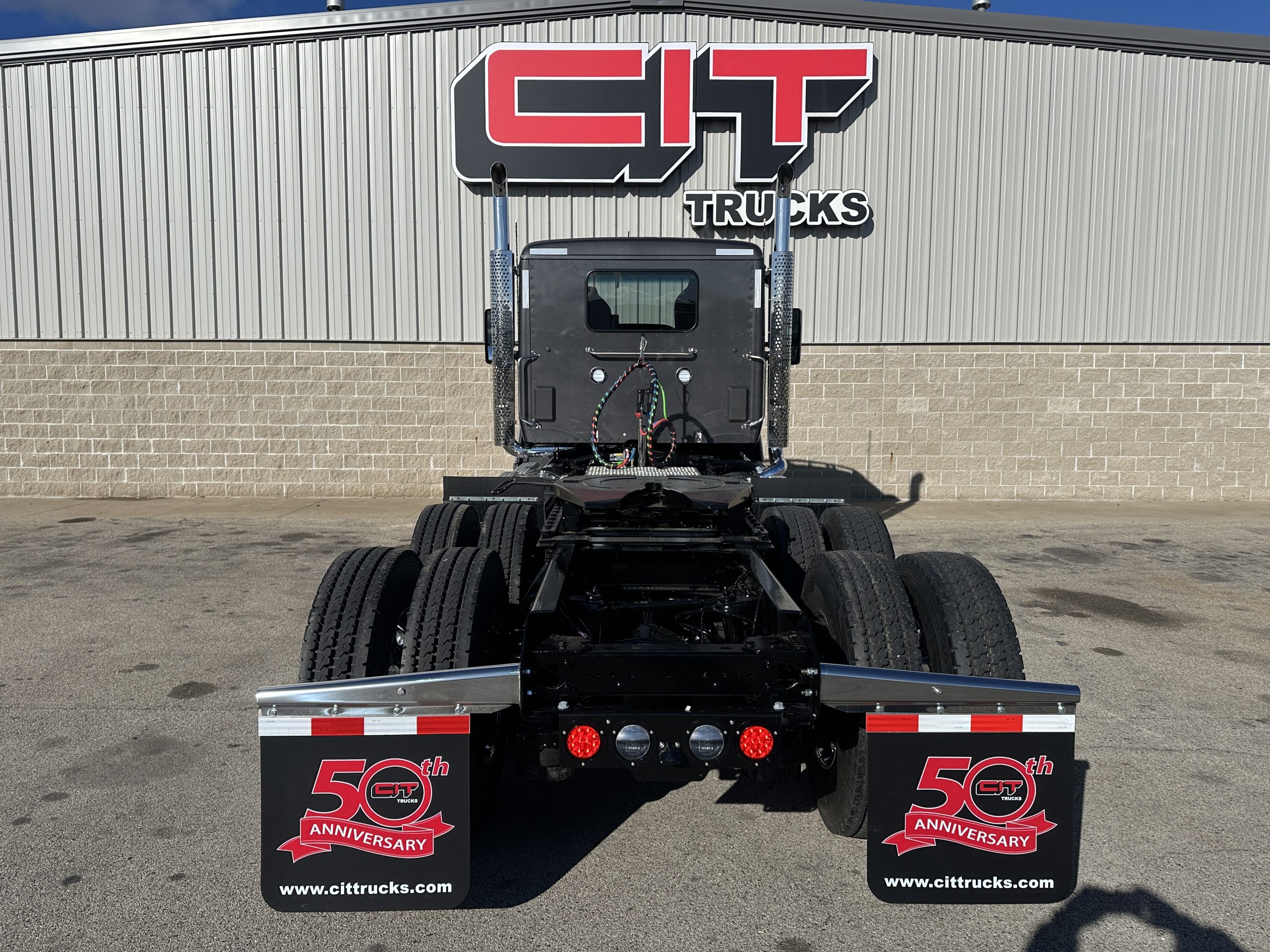 2026 KENWORTH T680 2026 KENWORTH T680 - image 5 of 6