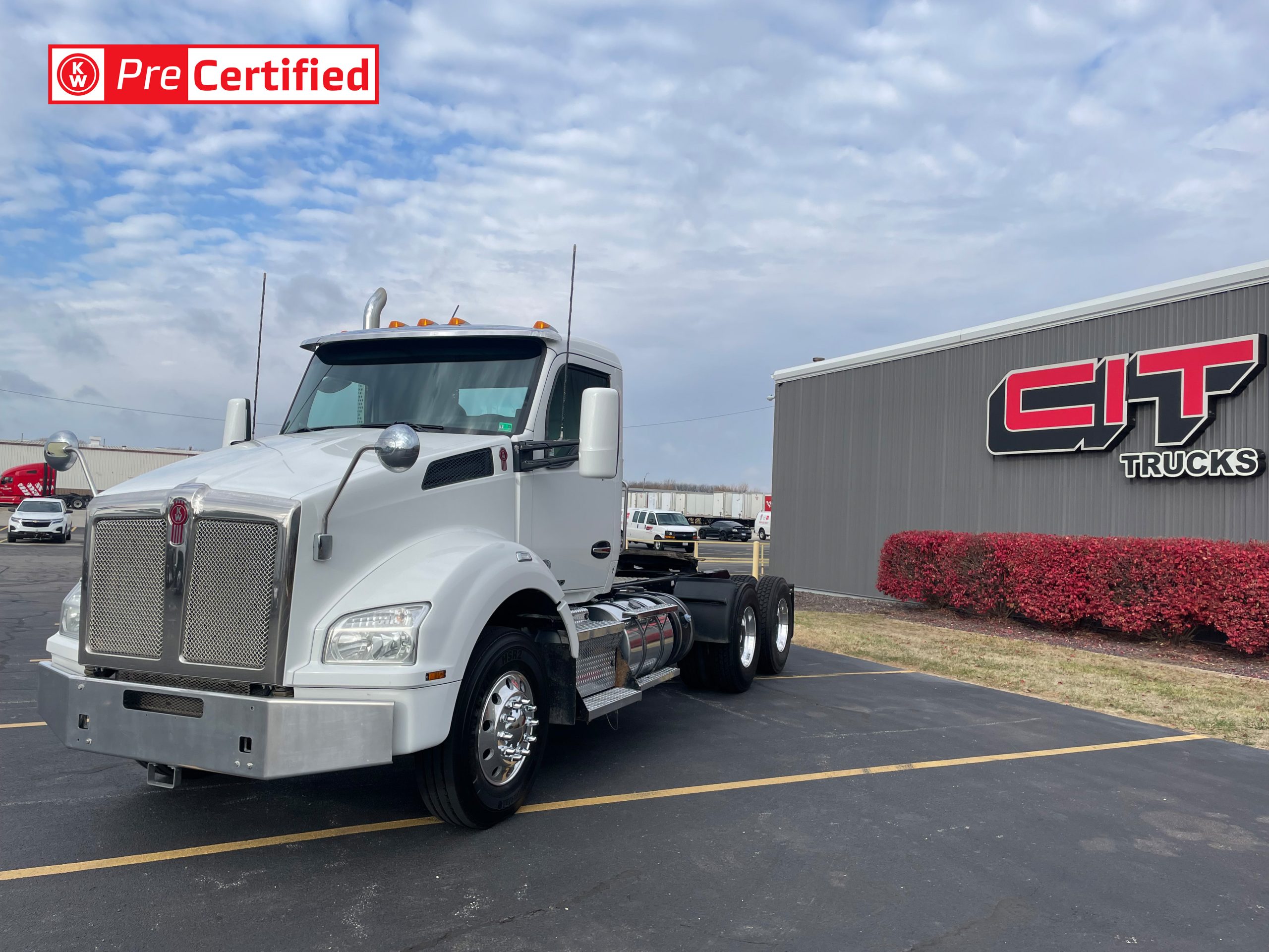 2020 KENWORTH T880 - image 1 of 6