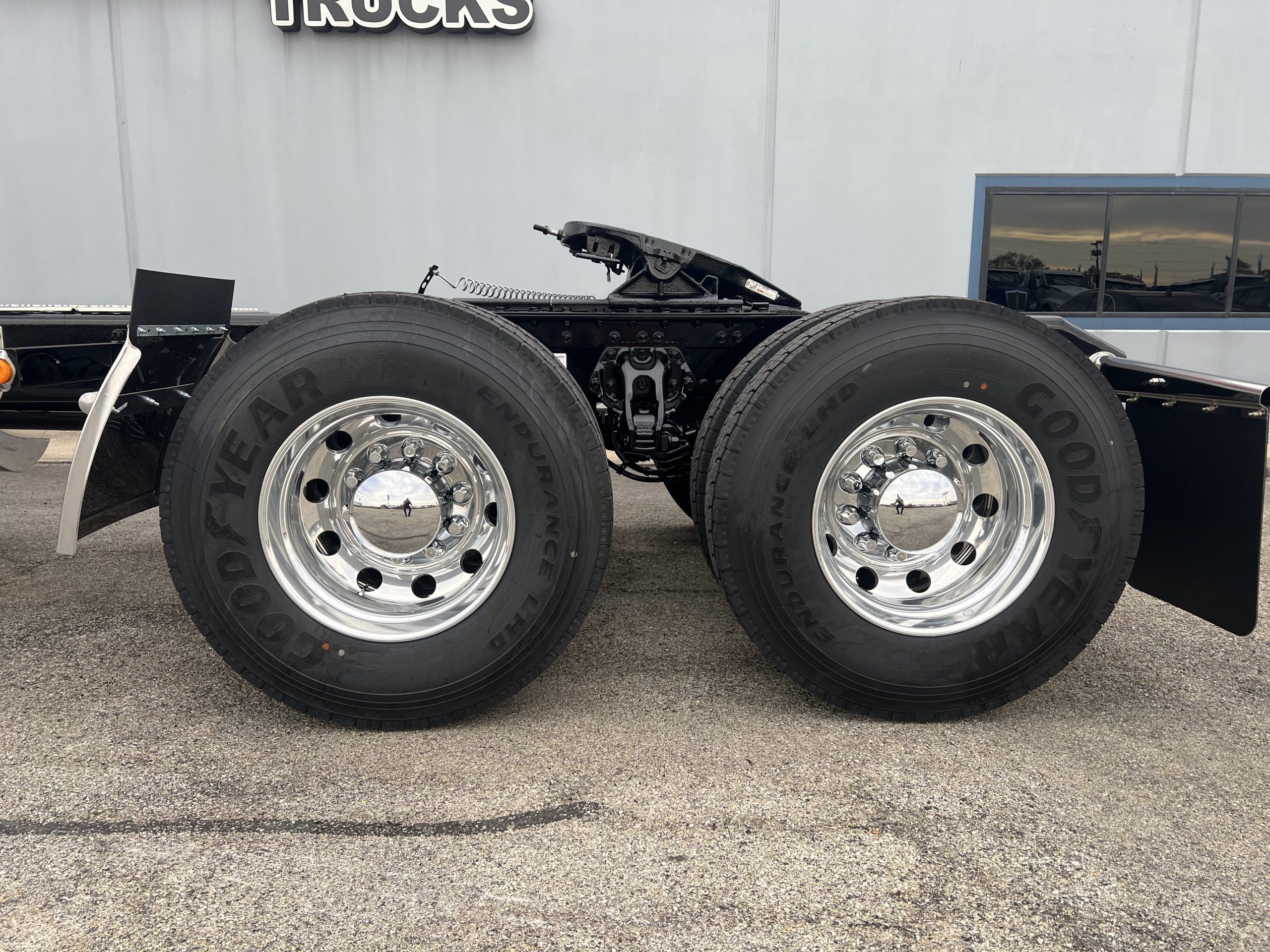 2026 KENWORTH W900L 2026 KENWORTH W900L - image 5 of 6