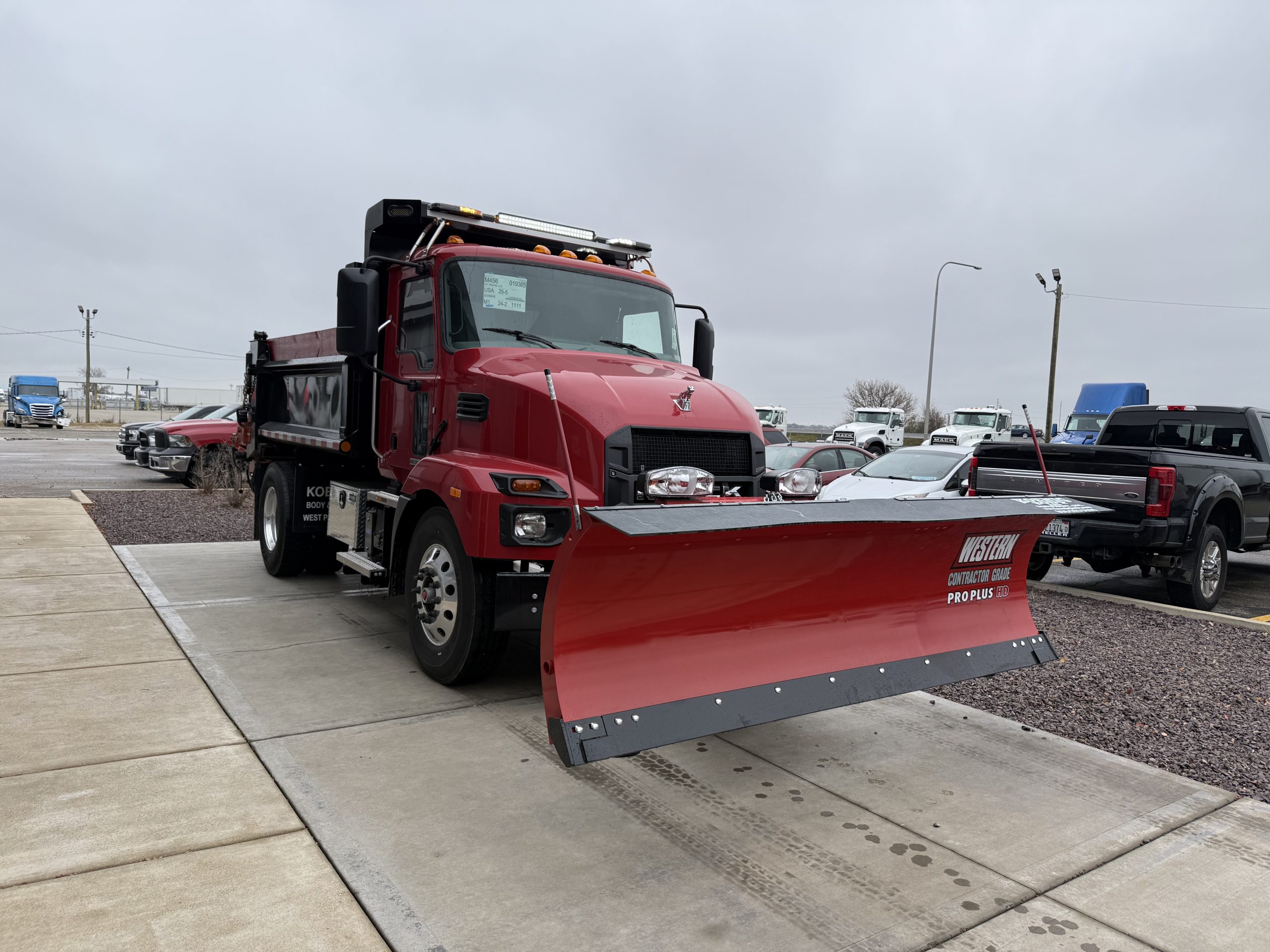 2026 MACK MD6 - image 3 of 6